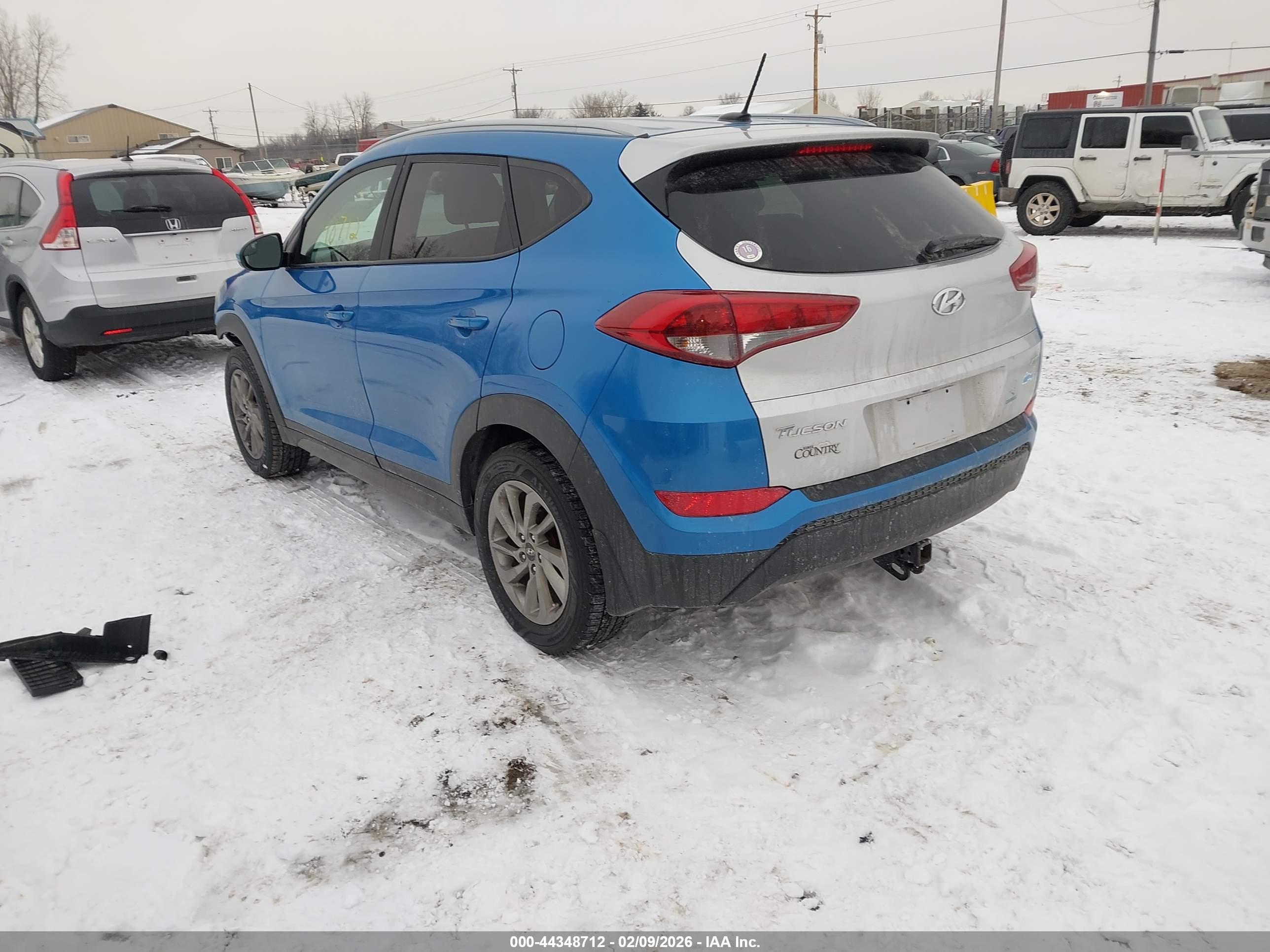 HYUNDAI TUCSON image 3
