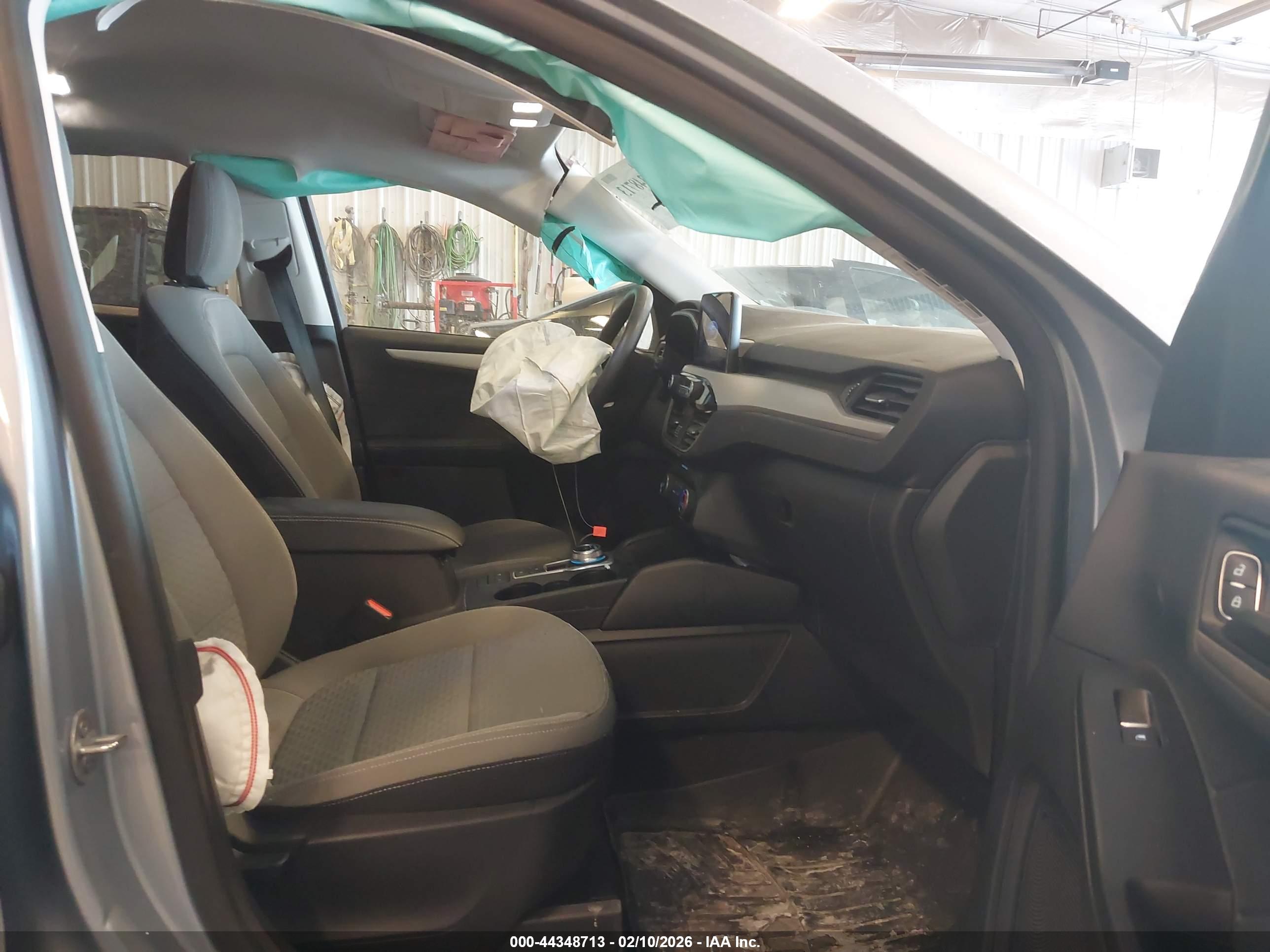 FORD ESCAPE image 5