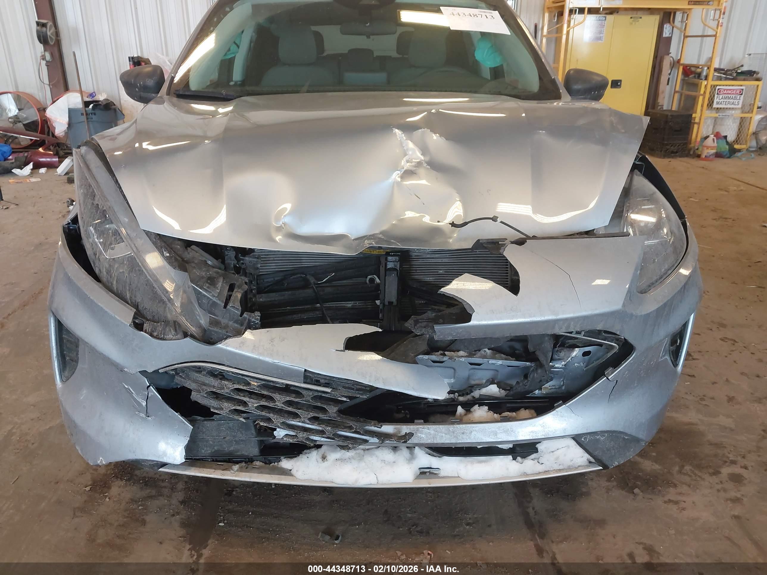 FORD ESCAPE image 6
