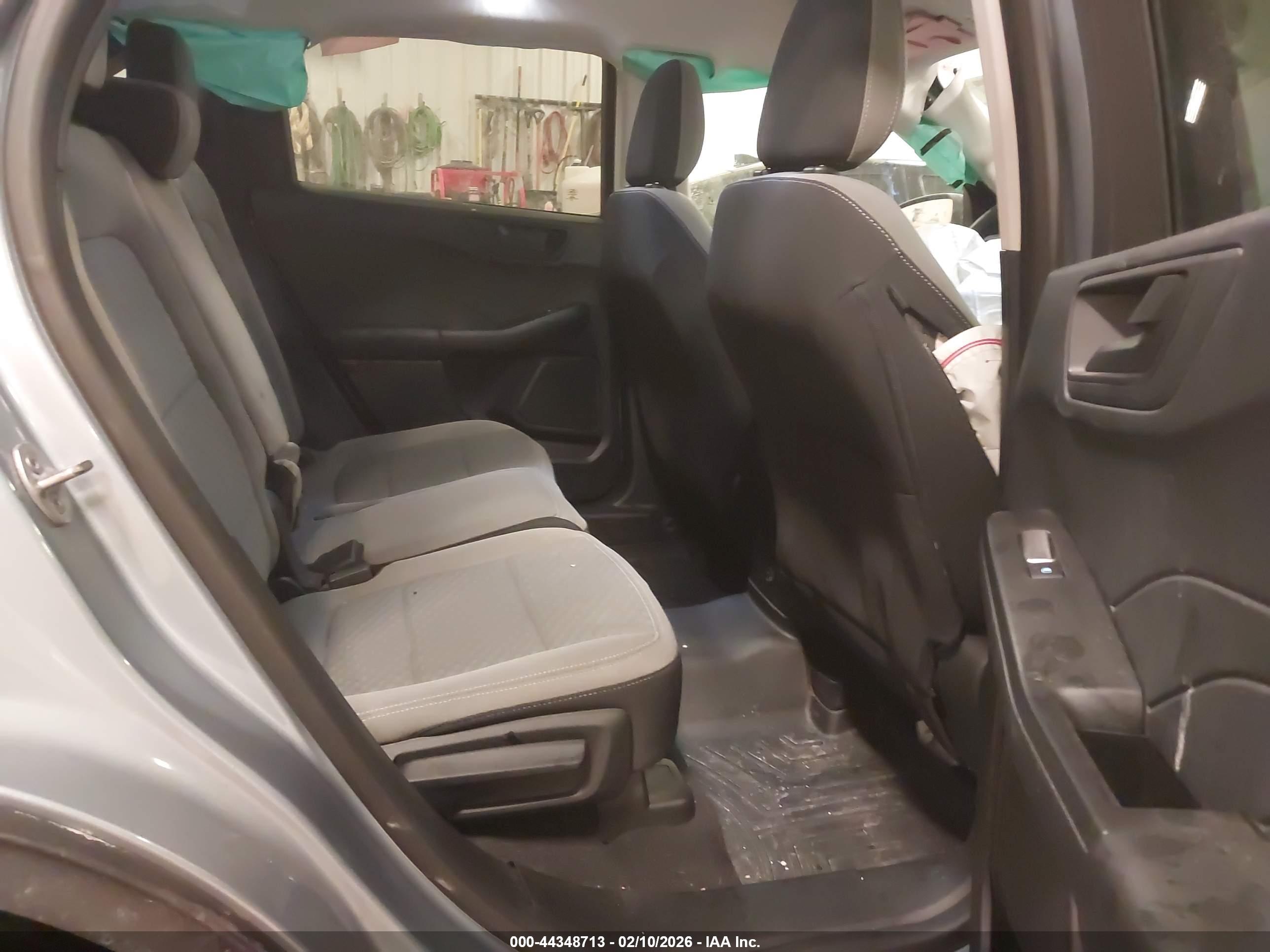 FORD ESCAPE image 8