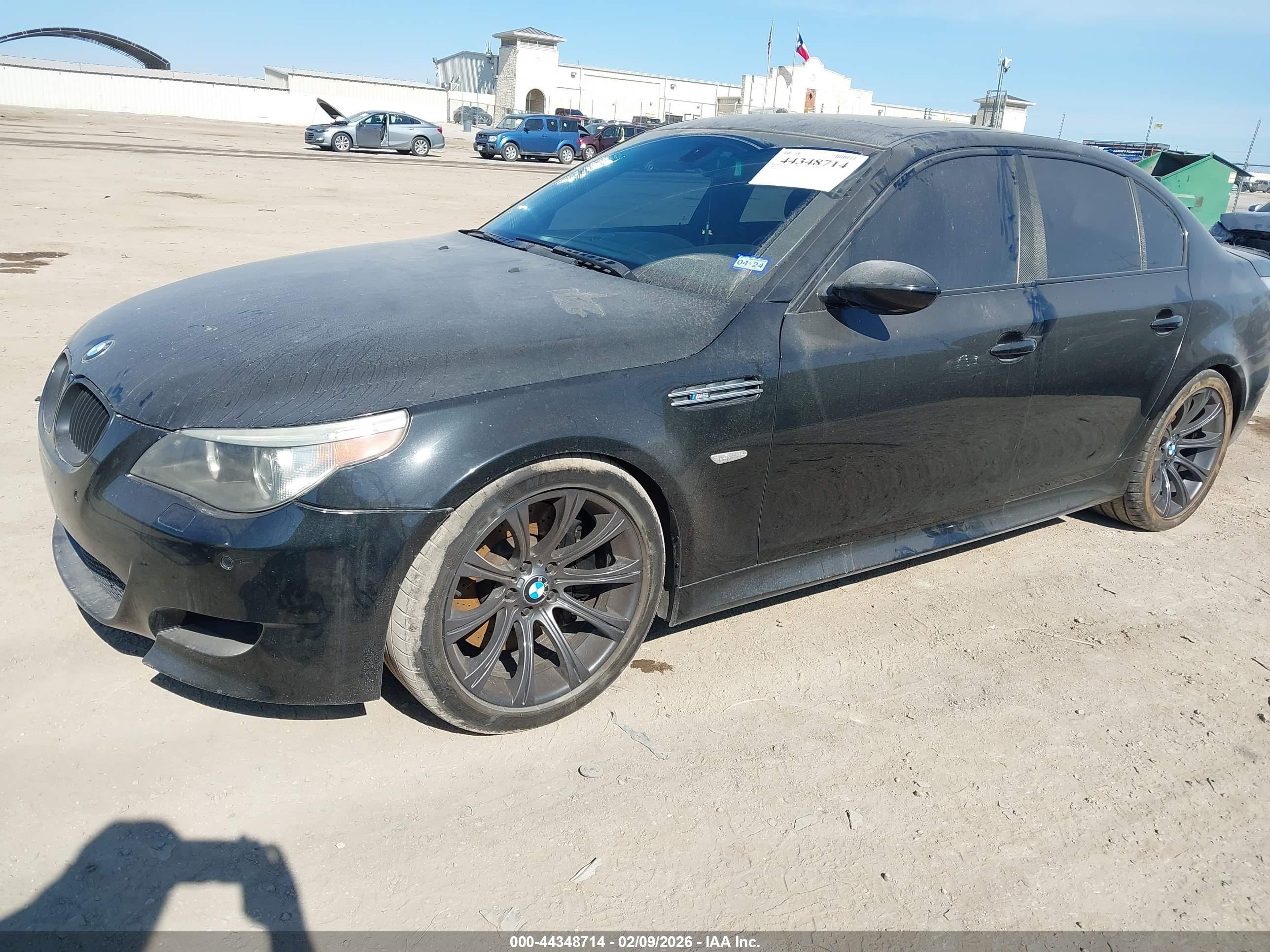 BMW M5 image 2