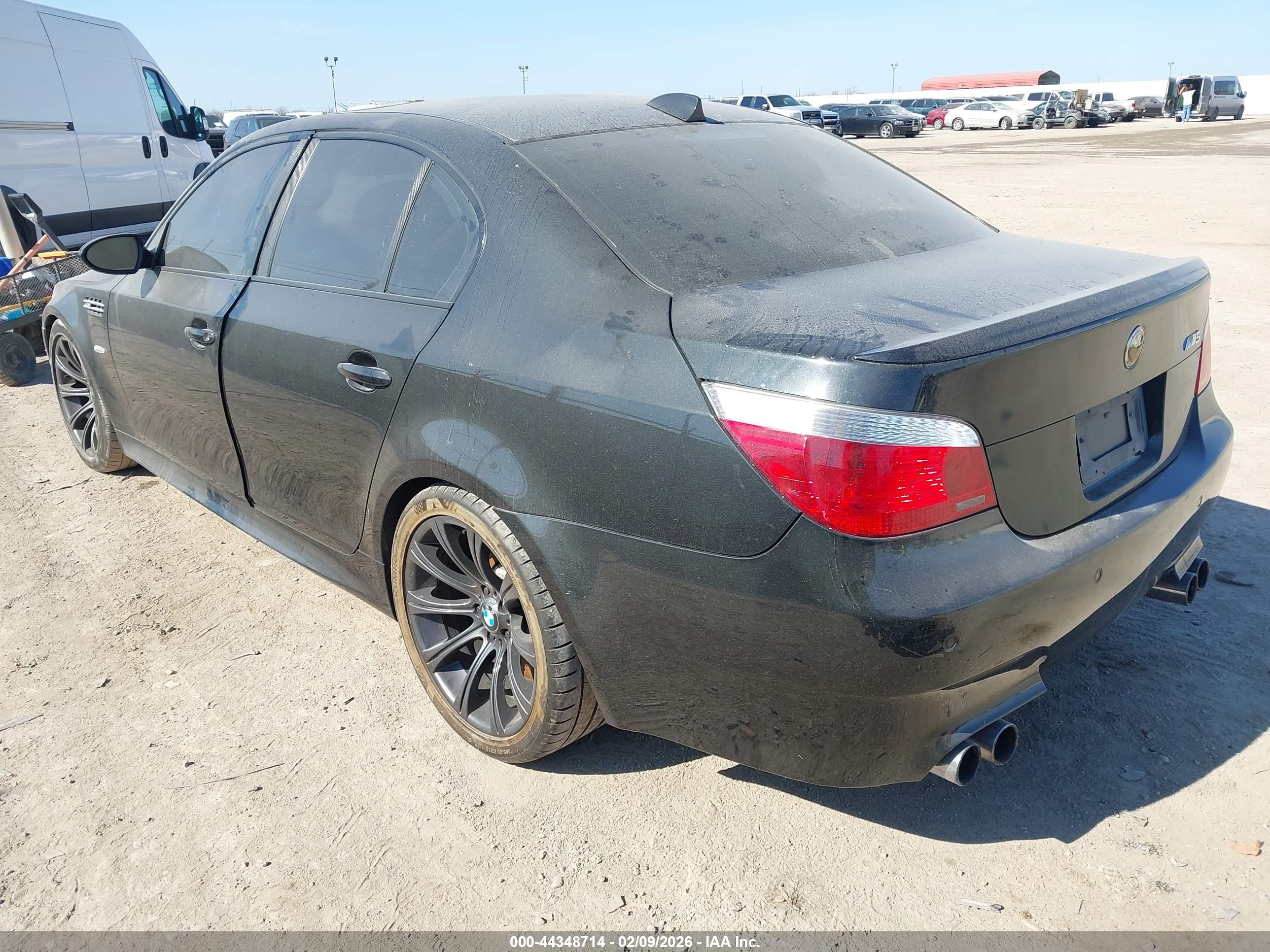 BMW M5 image 3