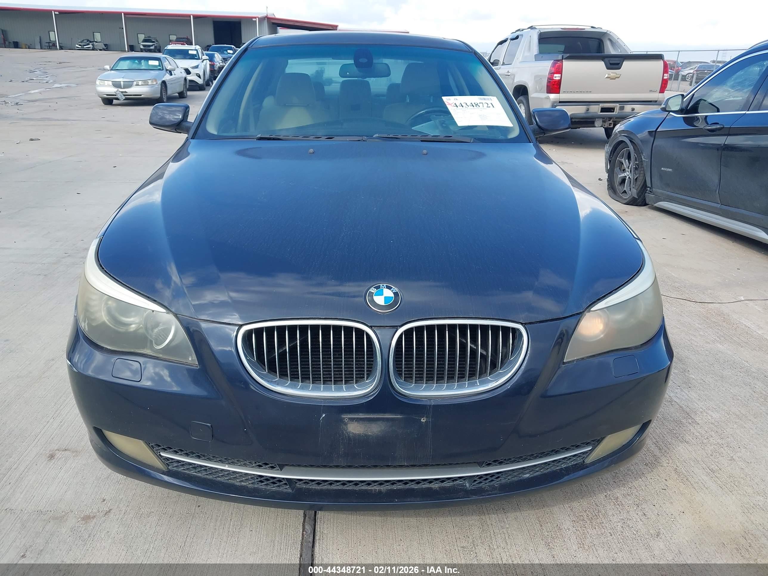 BMW 528I image 6