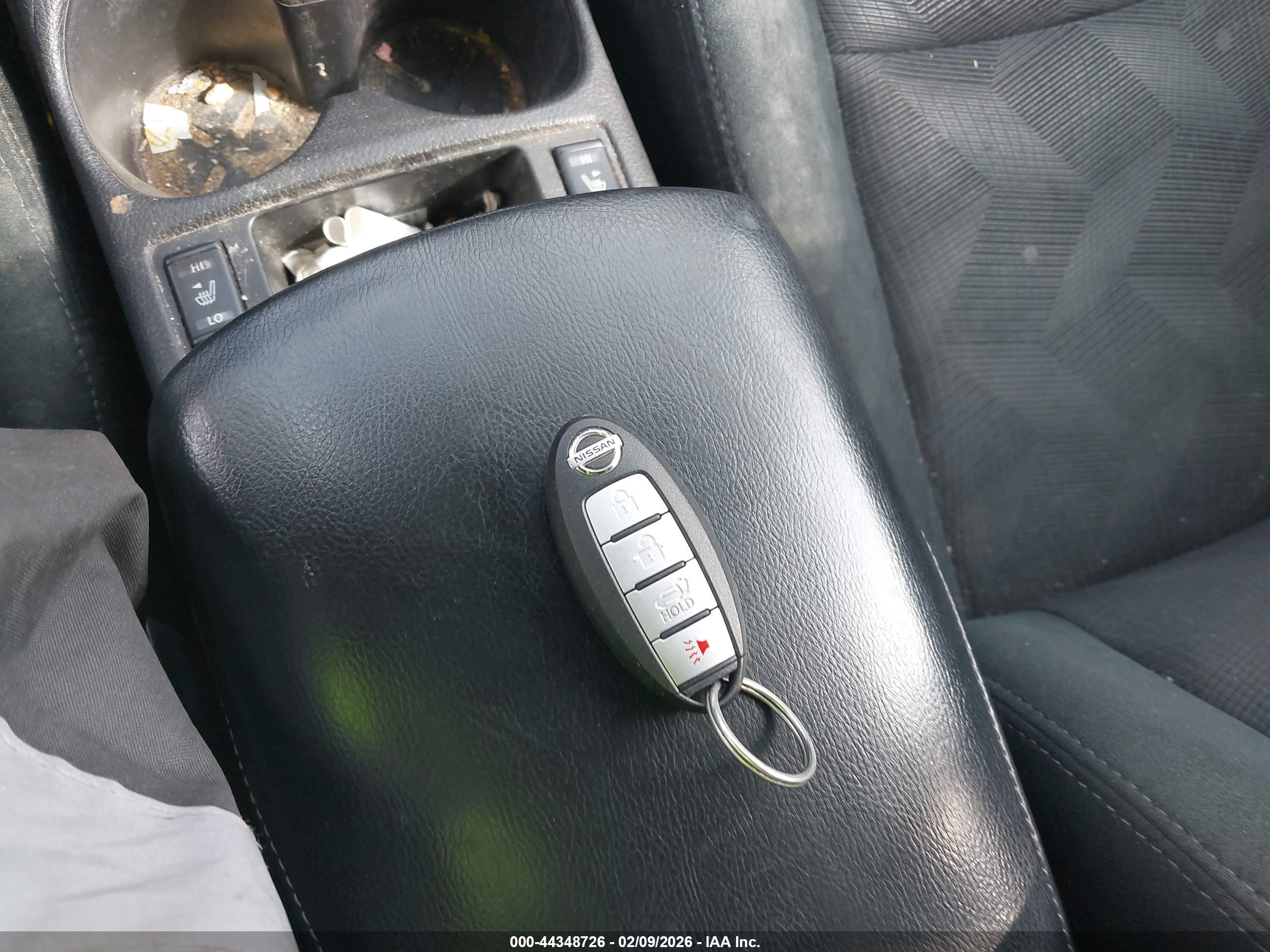 NISSAN ROGUE image 11