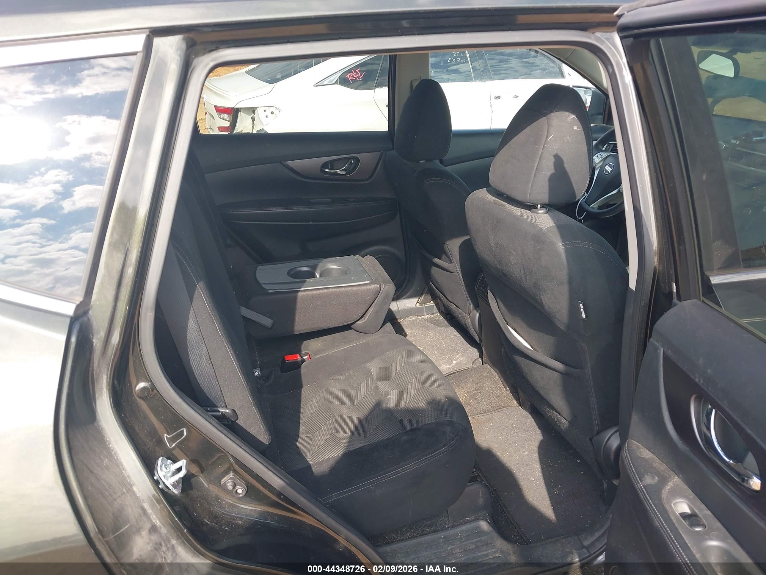 NISSAN ROGUE image 8
