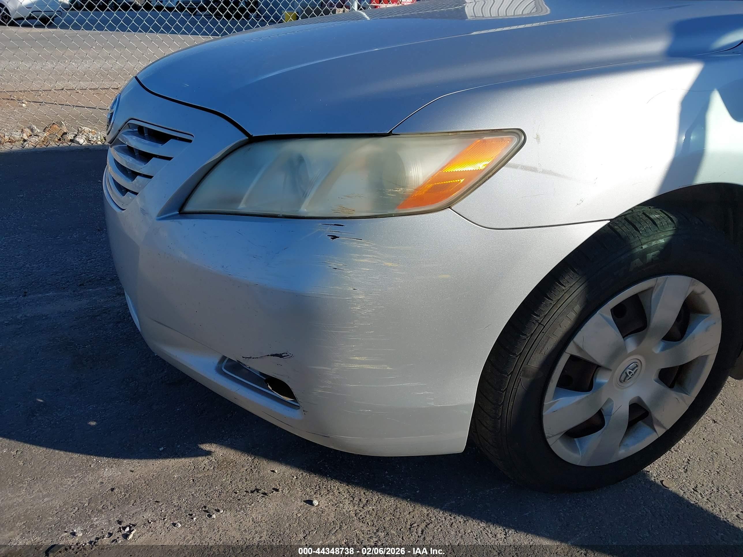 TOYOTA CAMRY image 6