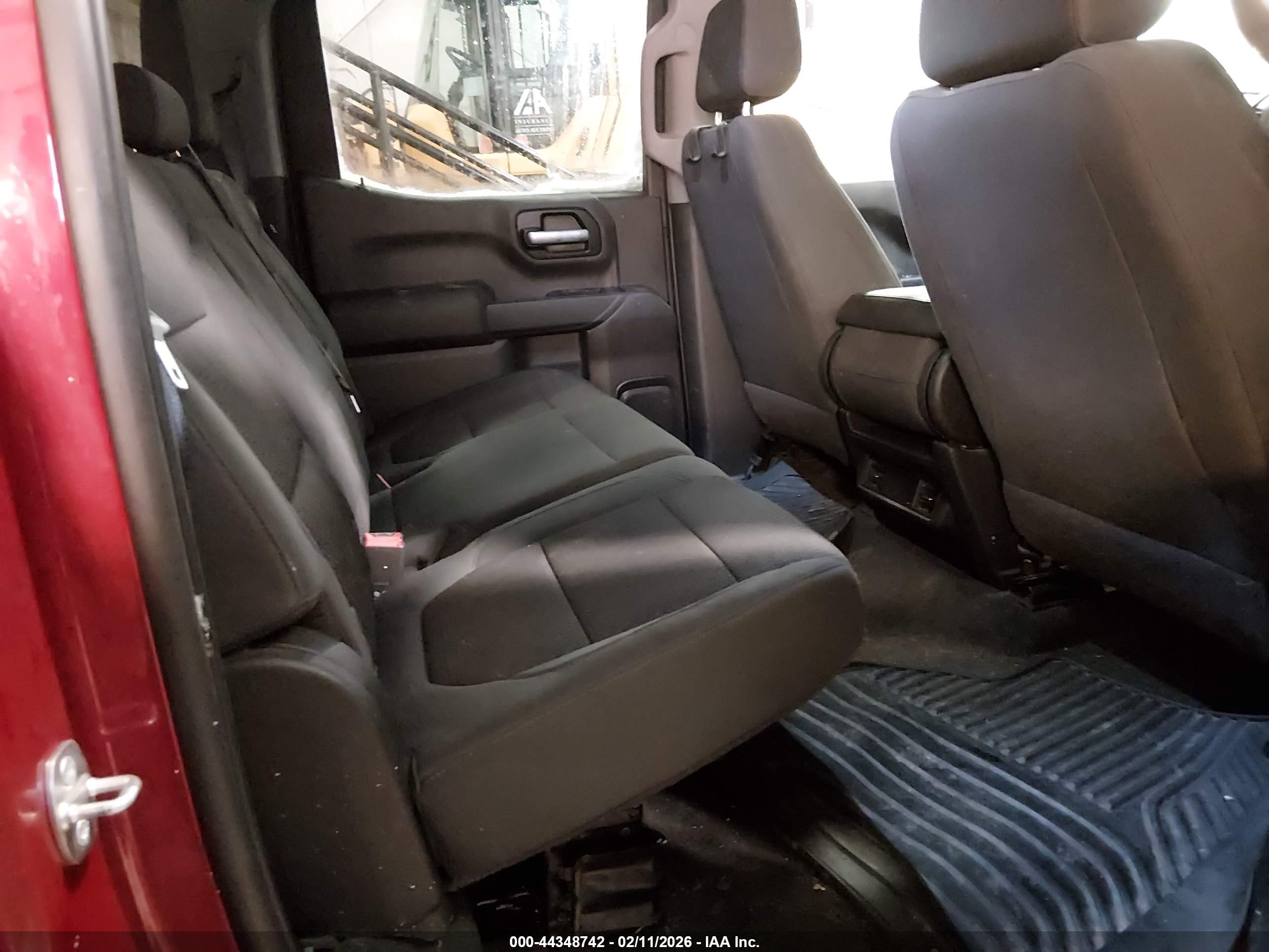 CHEVROLET SILVERADO image 8