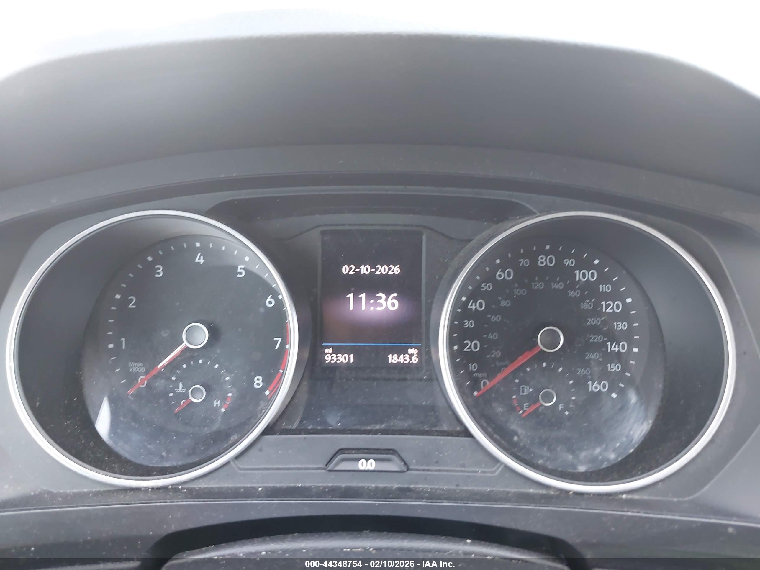 VOLKSWAGEN TIGUAN image 7