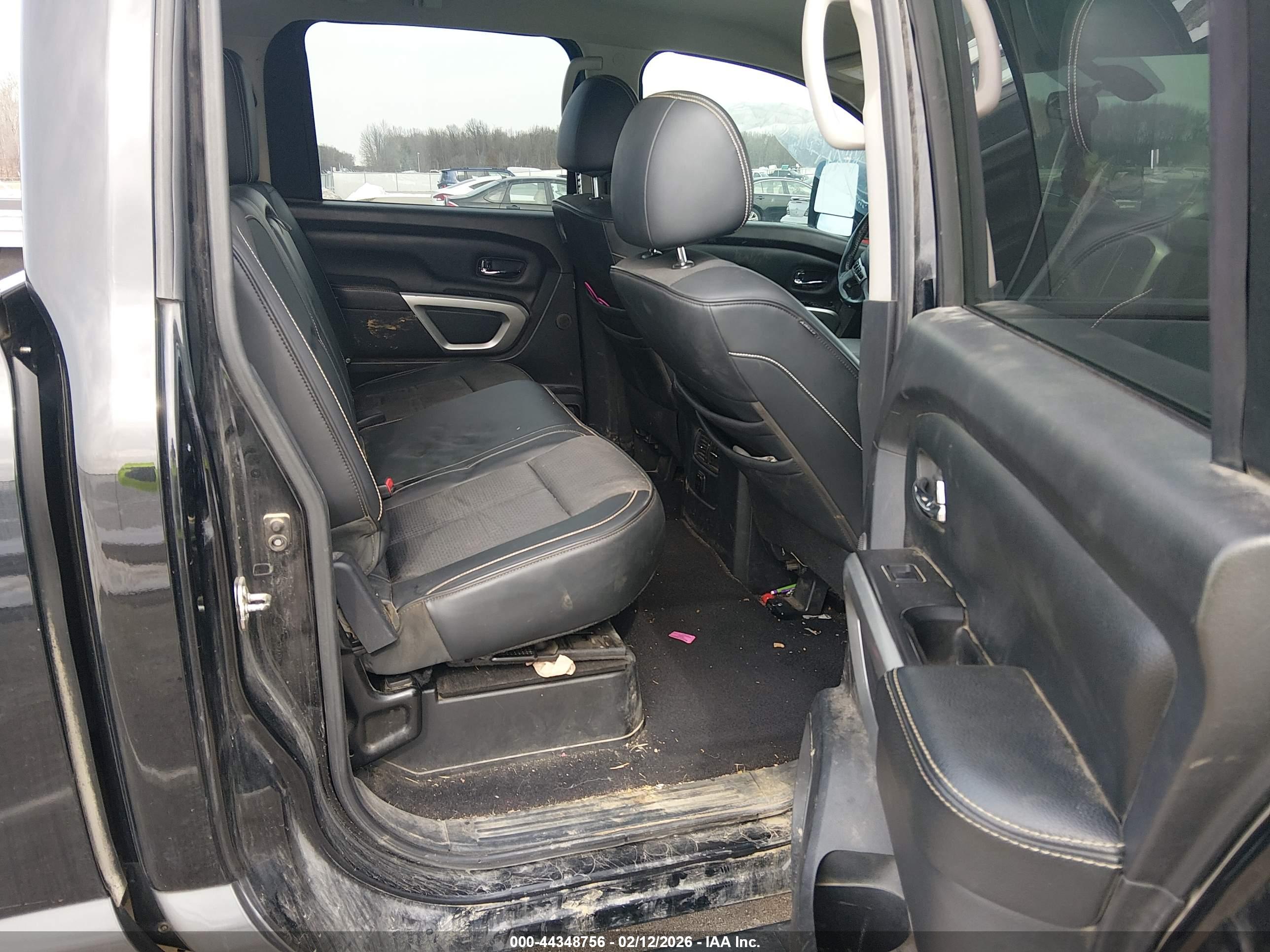 NISSAN TITAN image 8