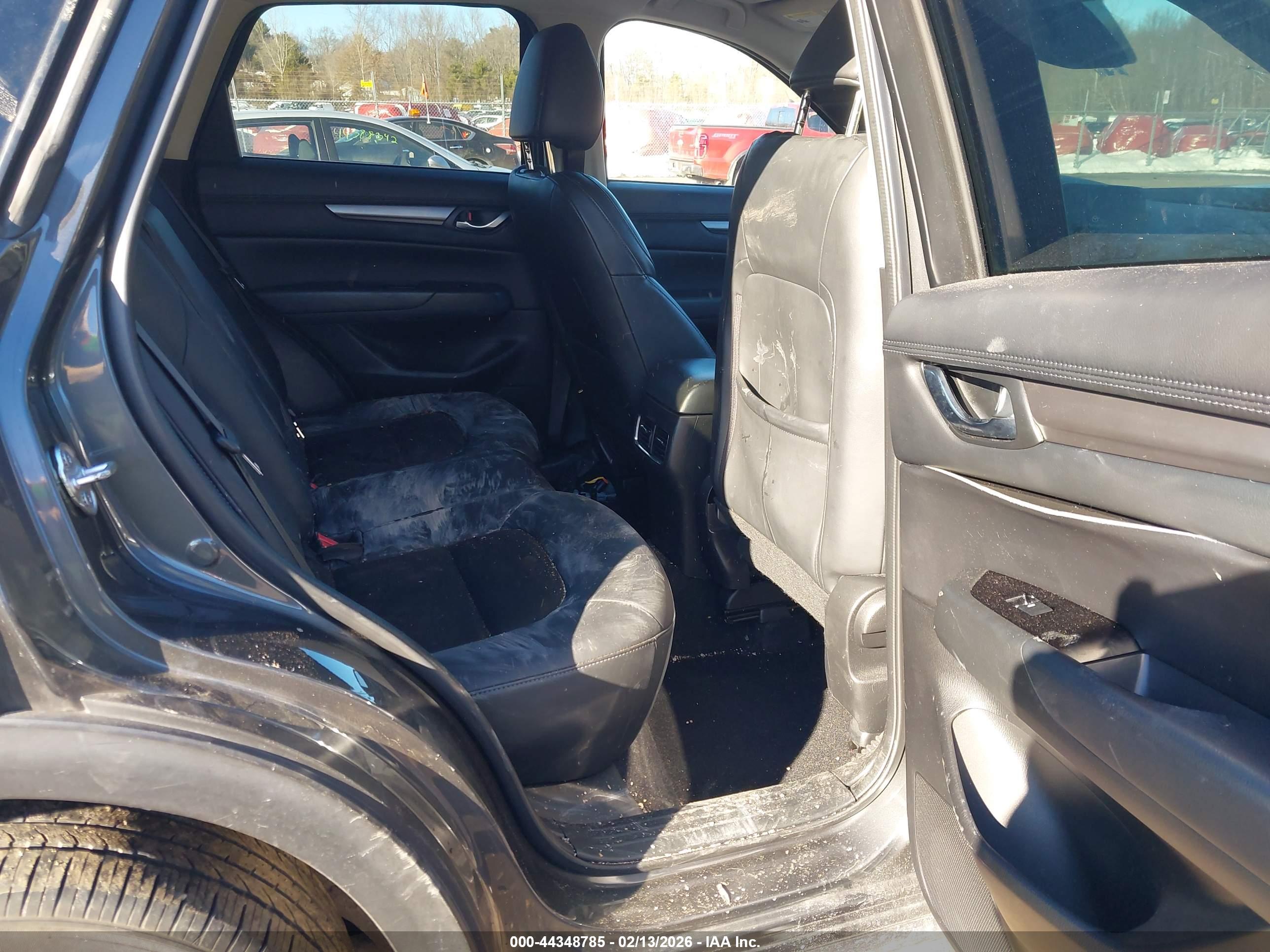 MAZDA CX-5 image 8