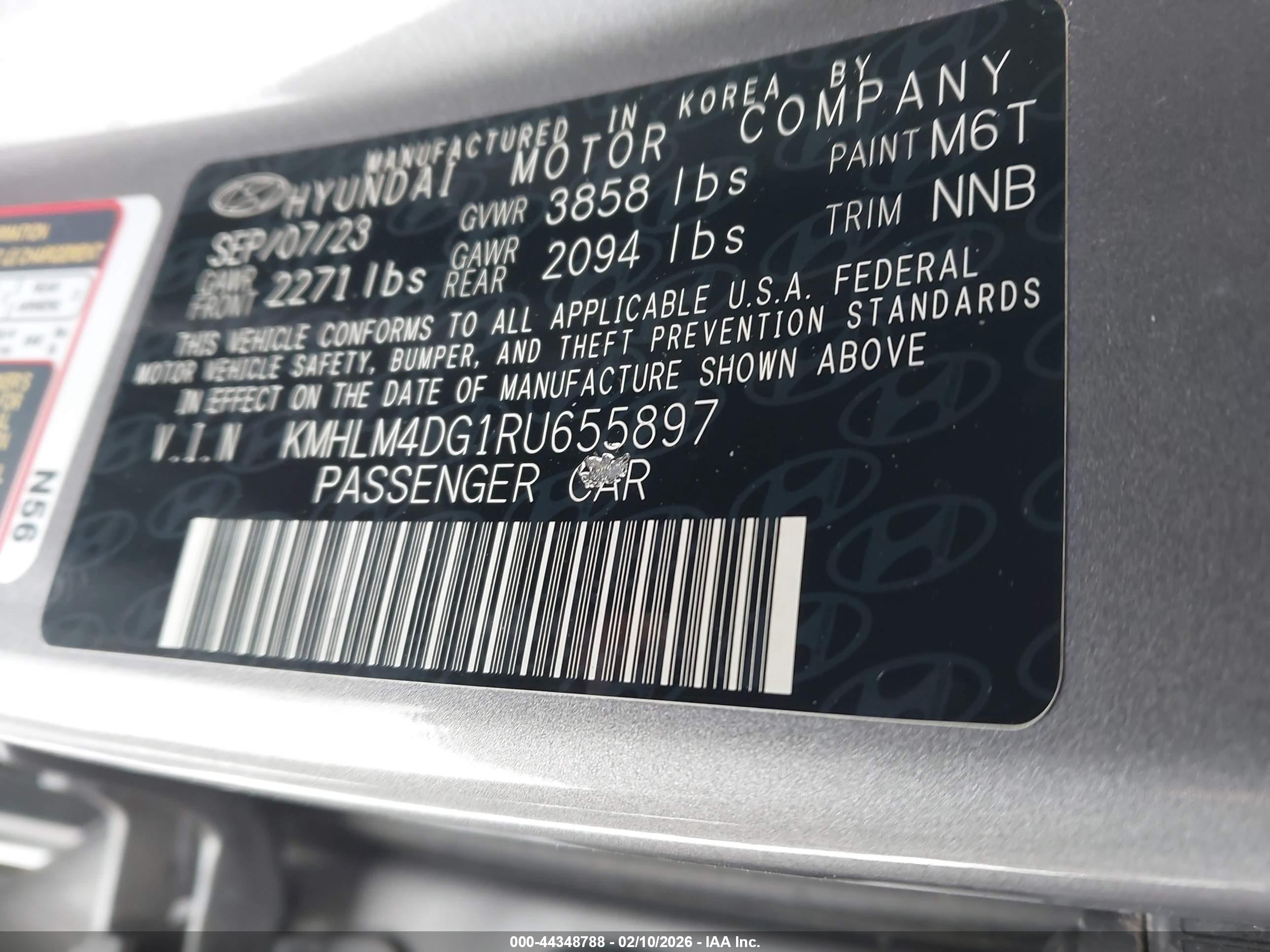 HYUNDAI ELANTRA image 9