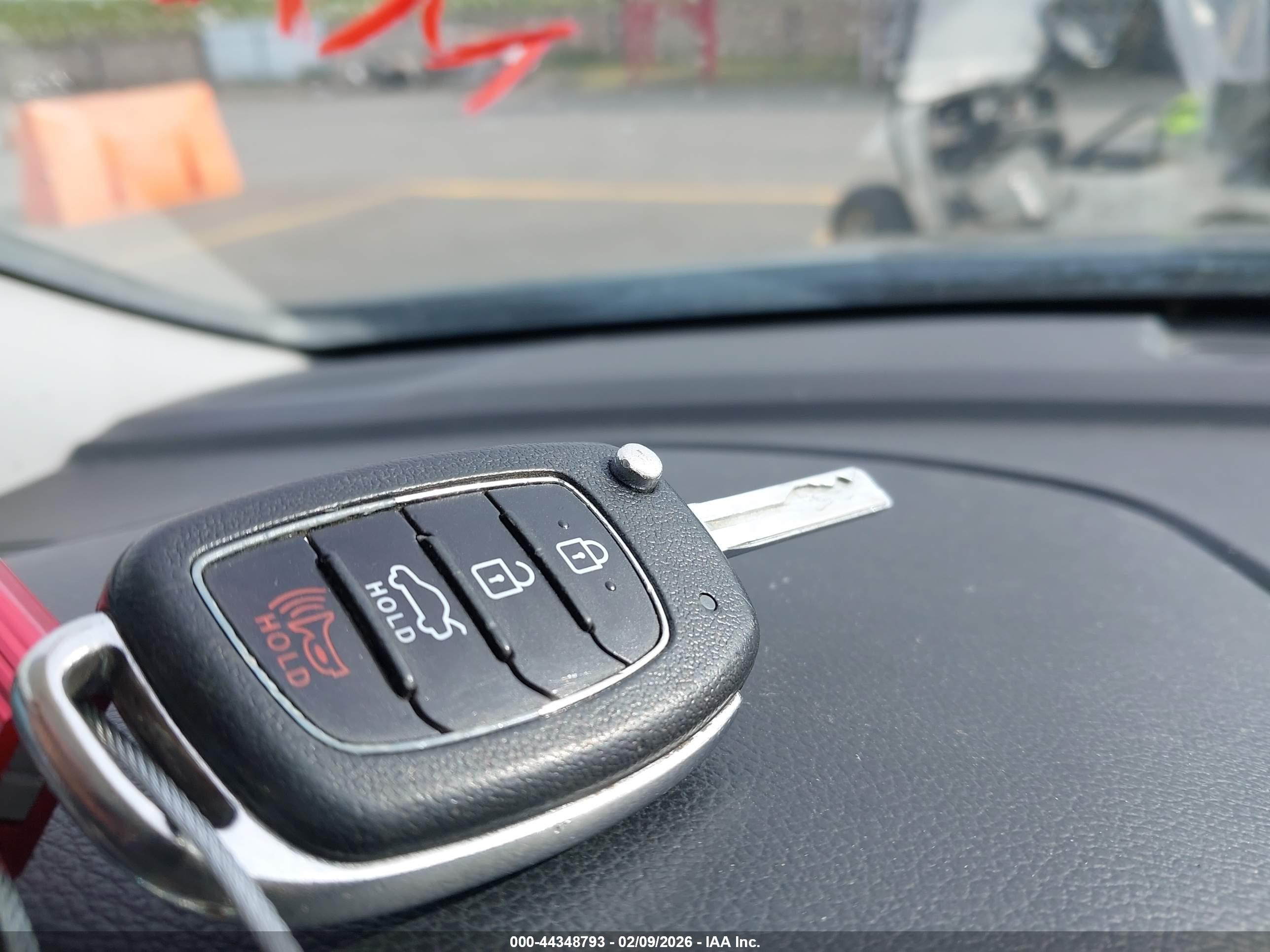 HYUNDAI SONATA image 11