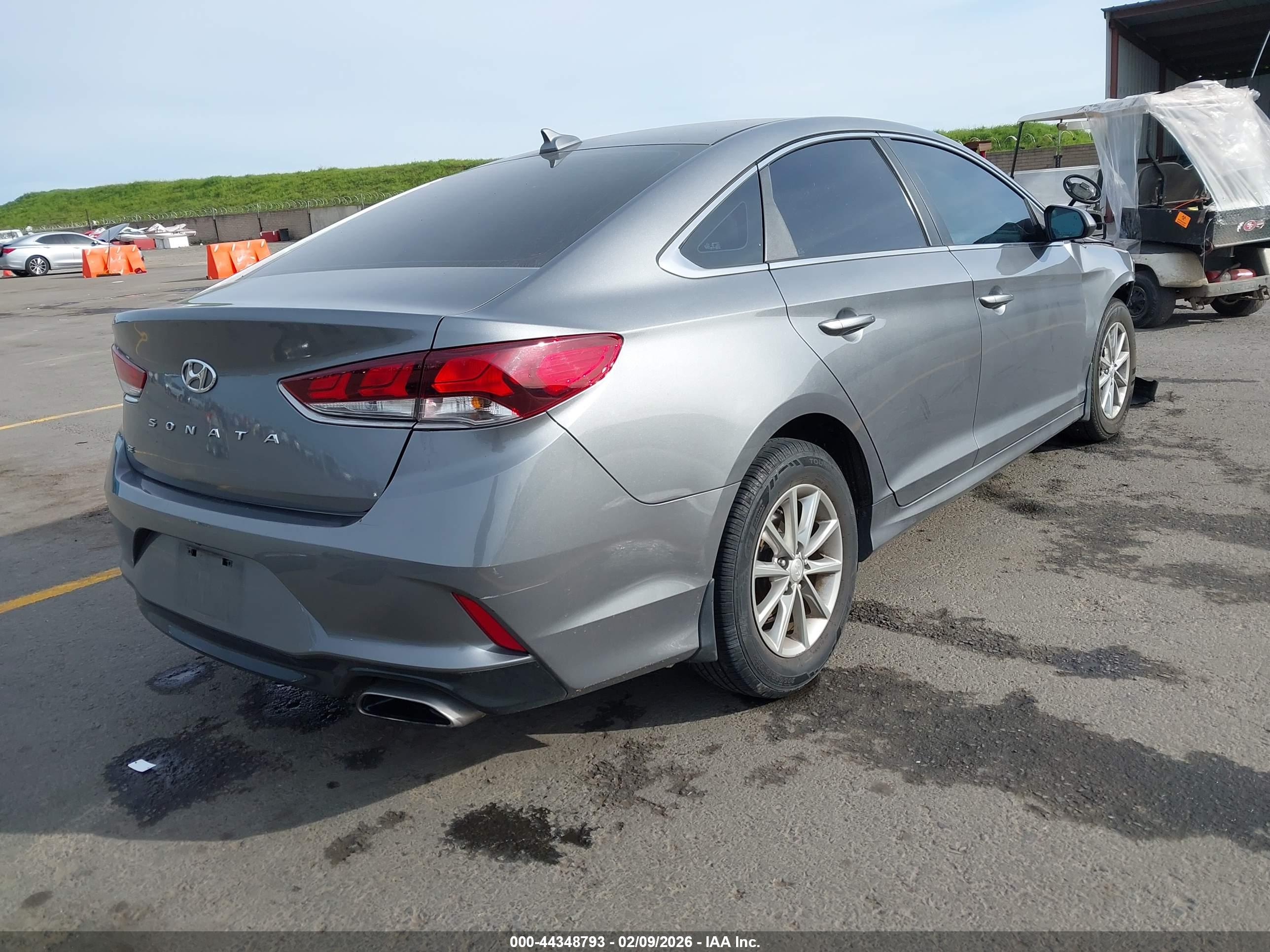 HYUNDAI SONATA image 4