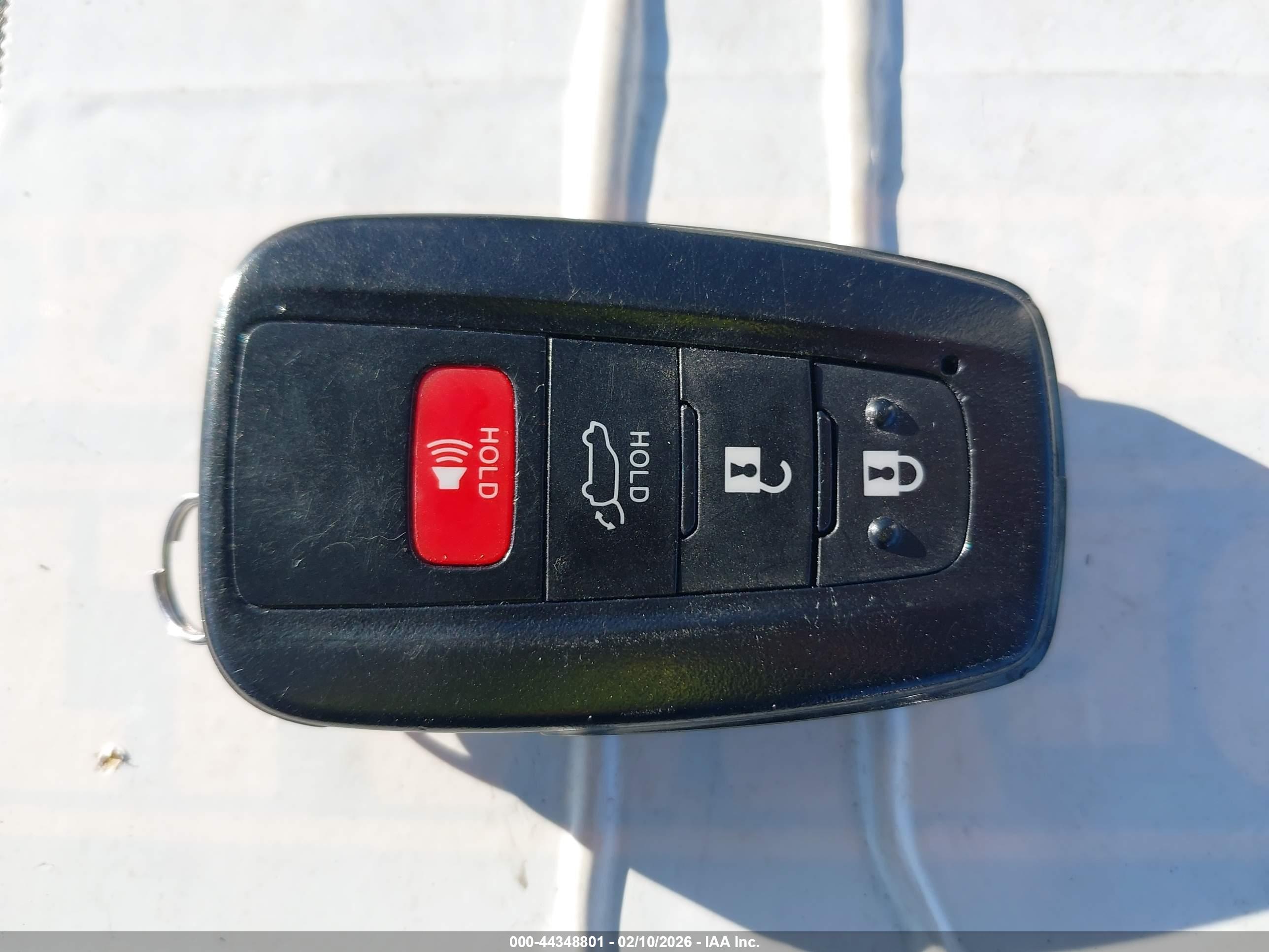 TOYOTA RAV4 image 11