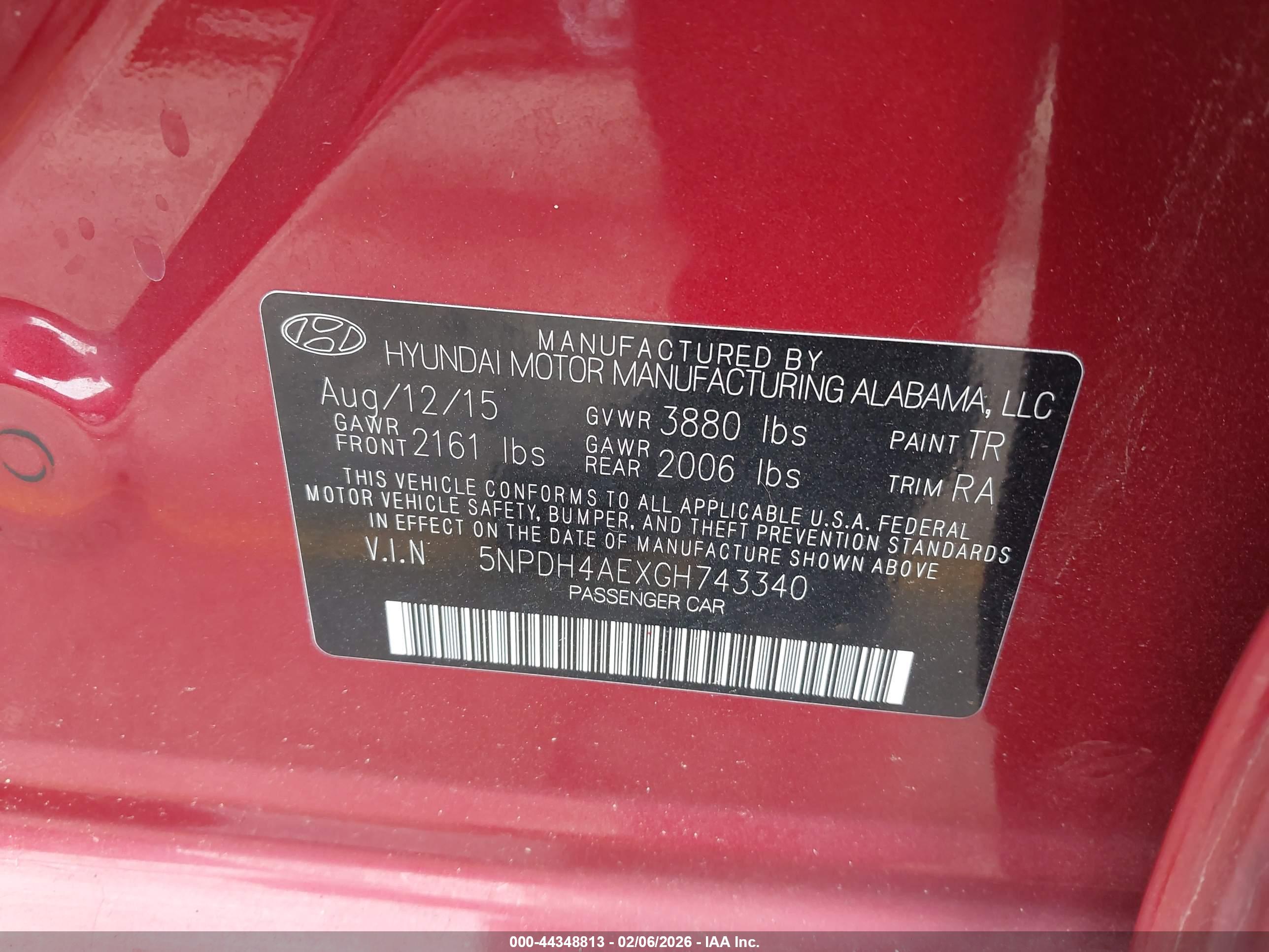 HYUNDAI ELANTRA image 9