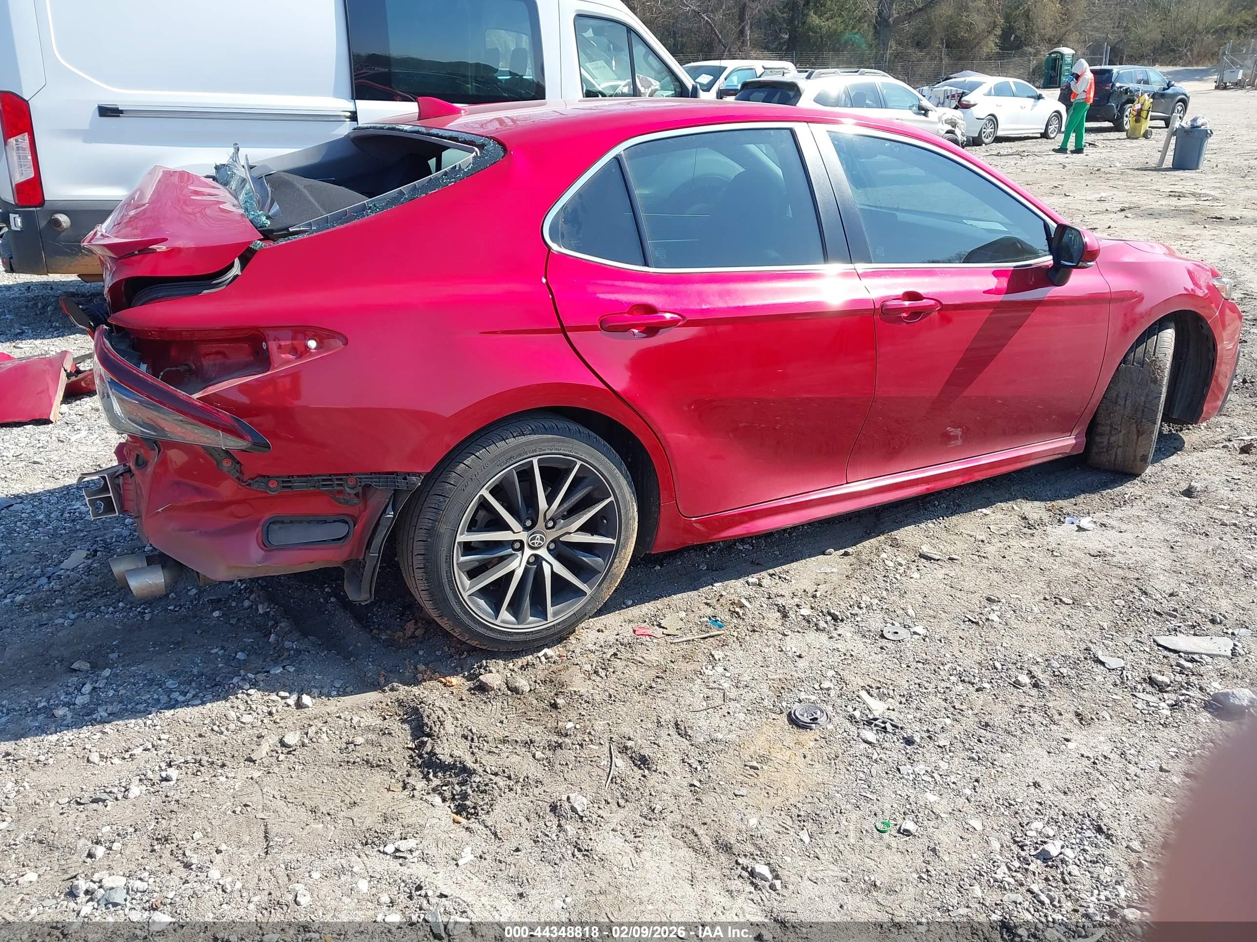TOYOTA CAMRY image 4