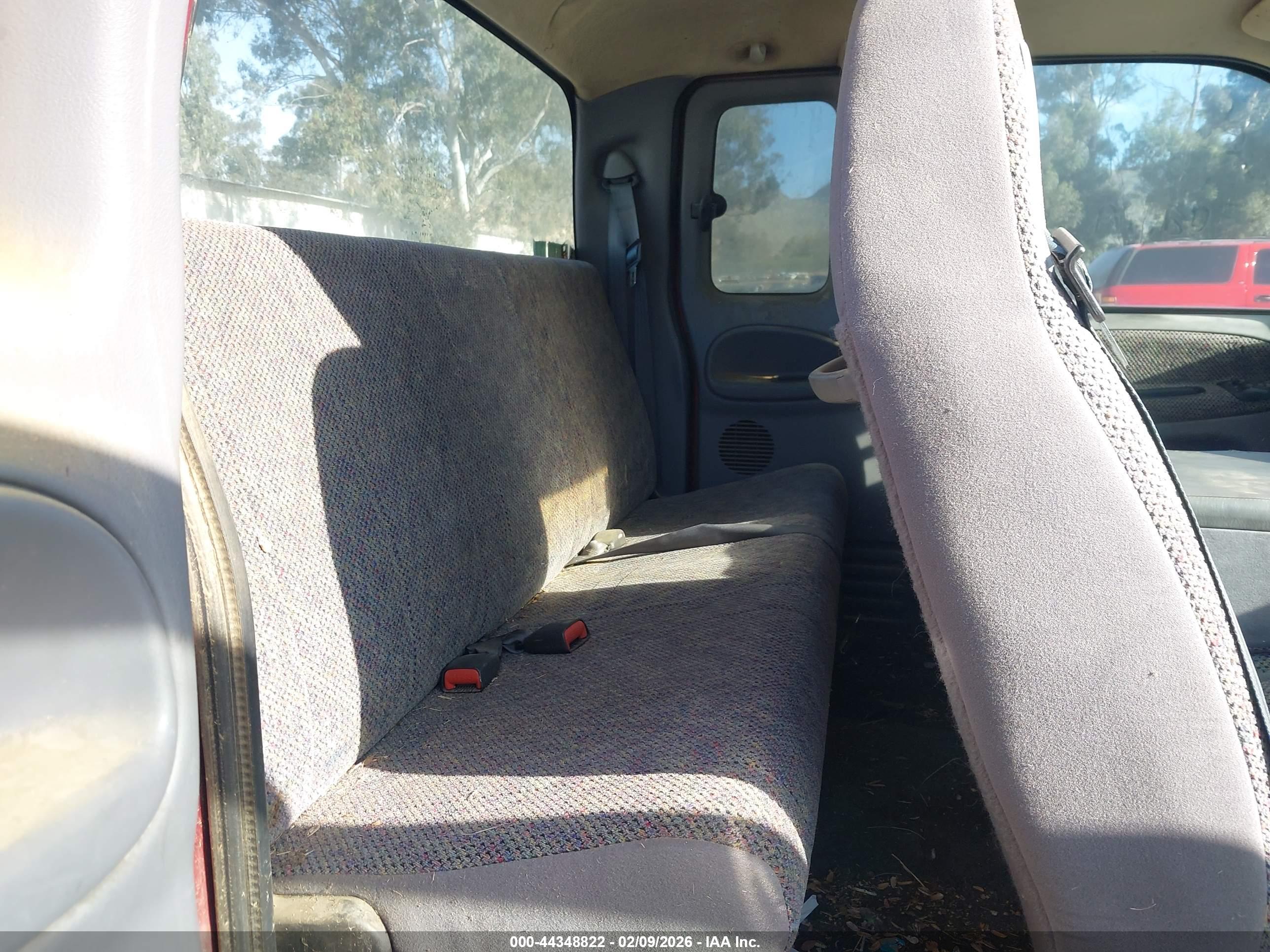 DODGE RAM image 8