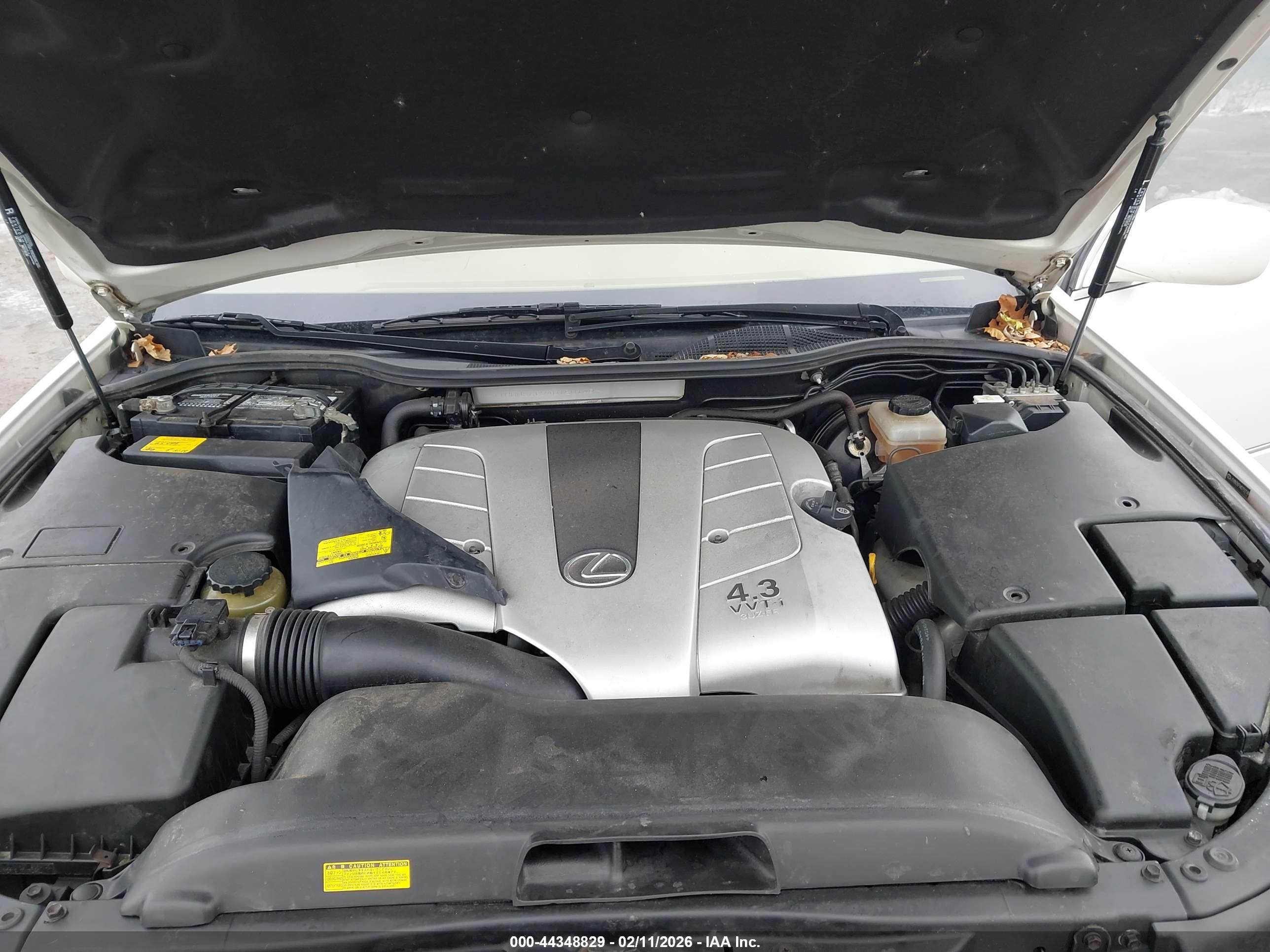 LEXUS LS image 10