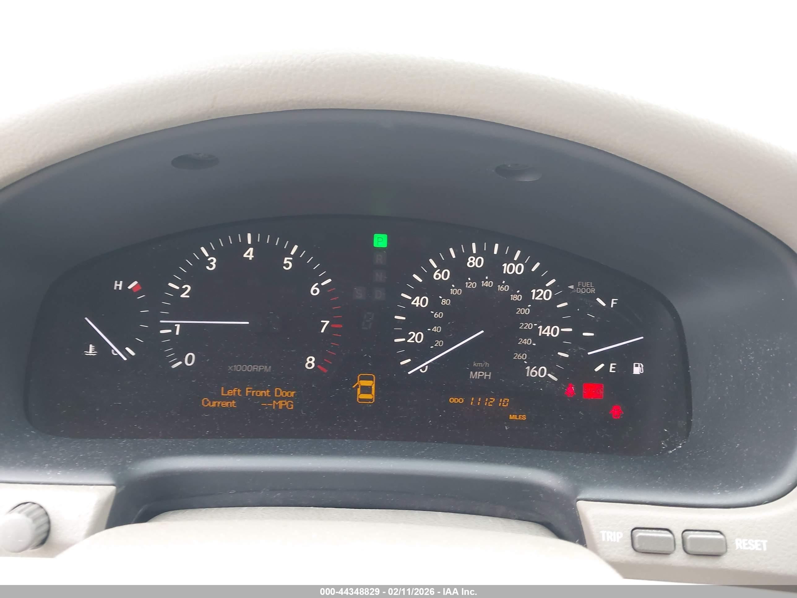 LEXUS LS image 7