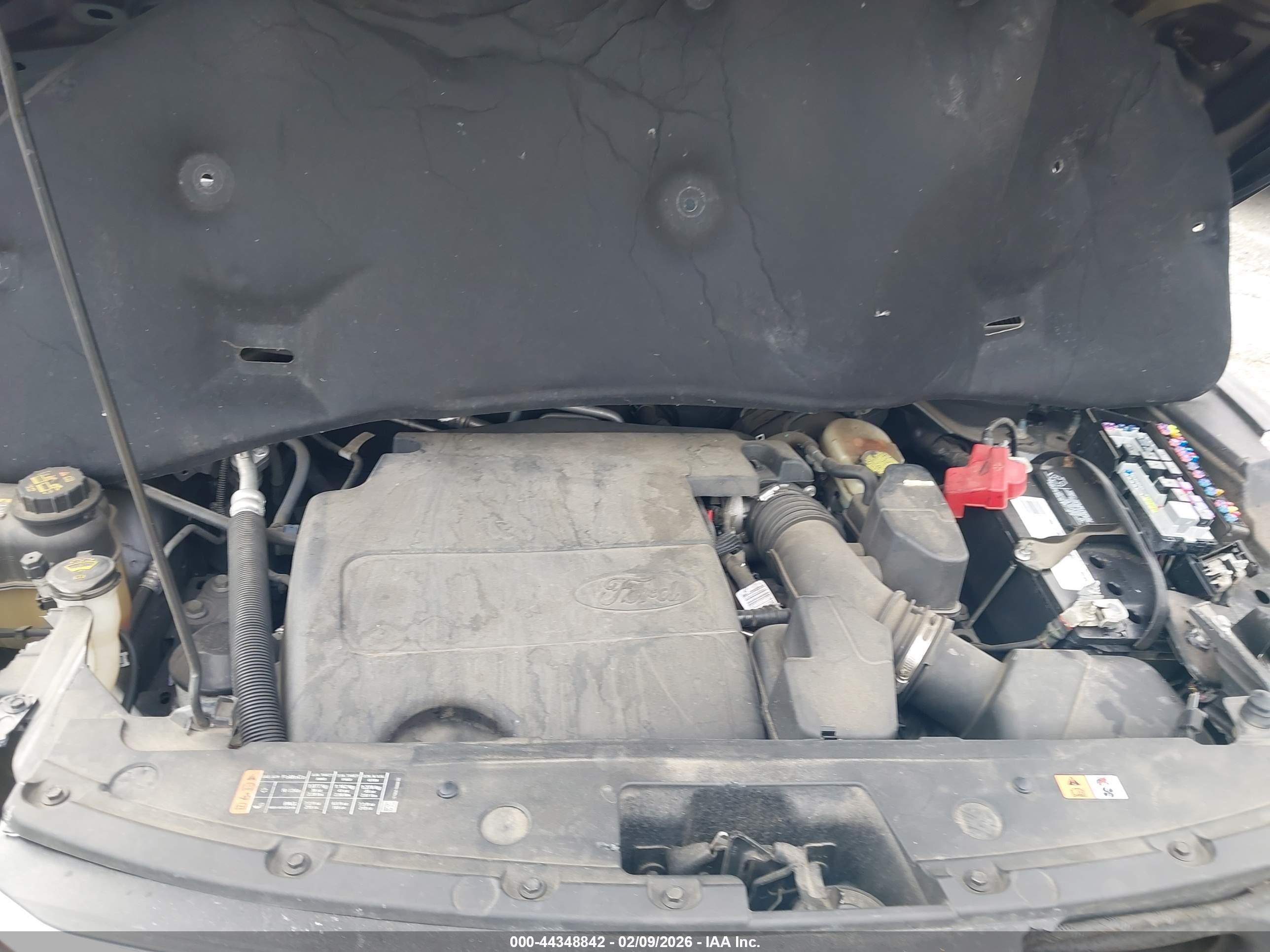 FORD EXPLORER image 10