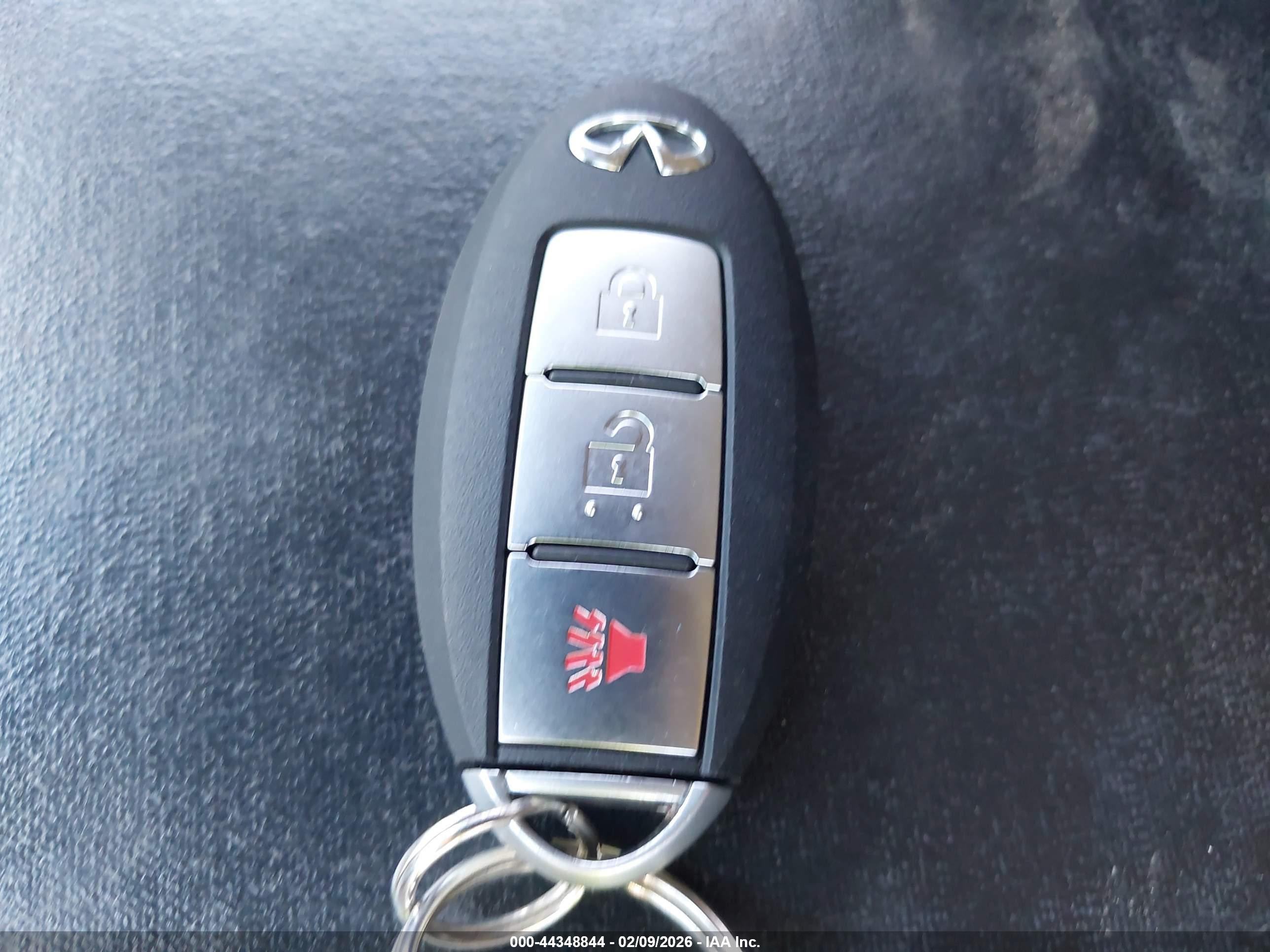 INFINITI FX35 image 11
