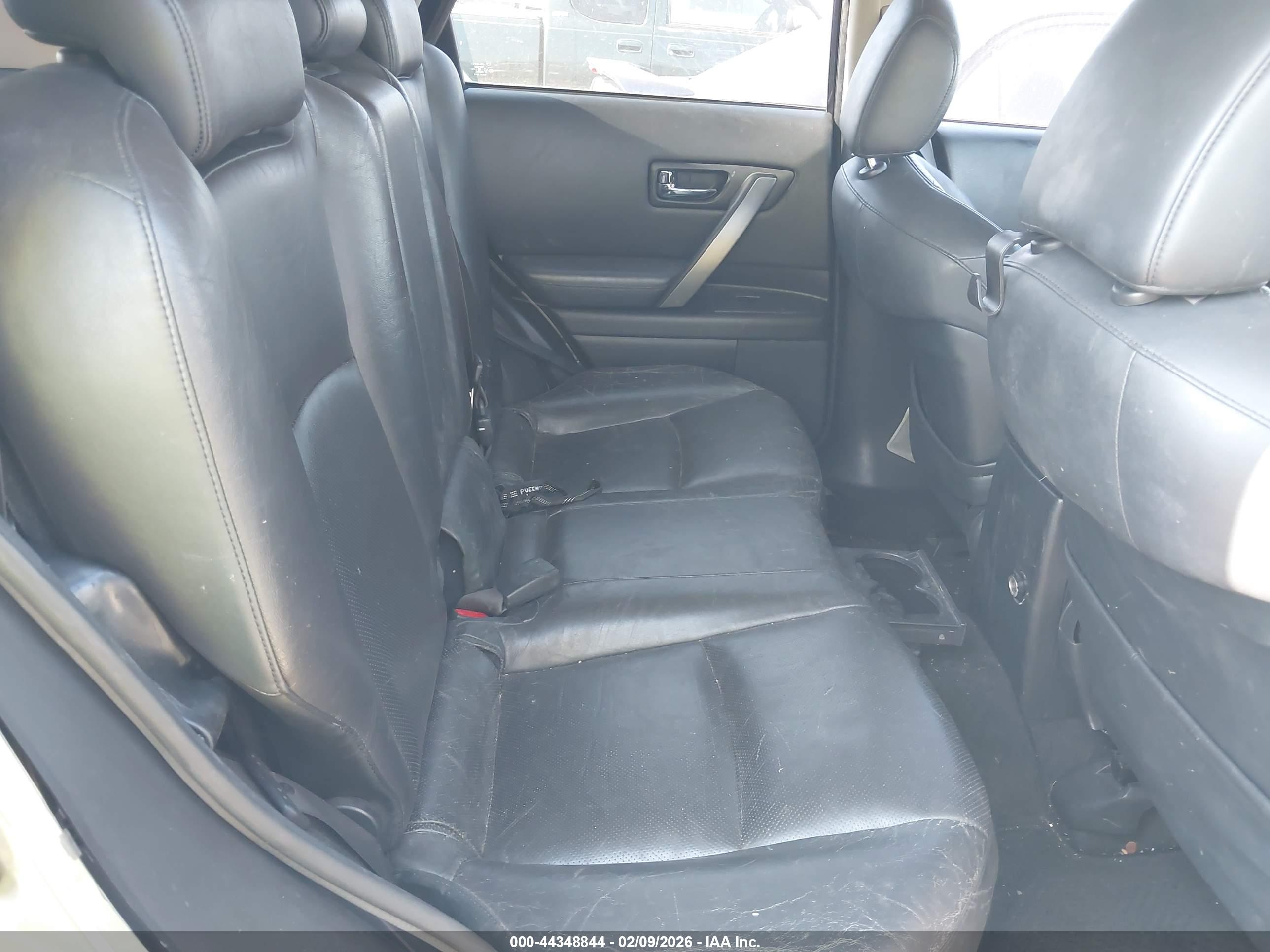 INFINITI FX35 image 8