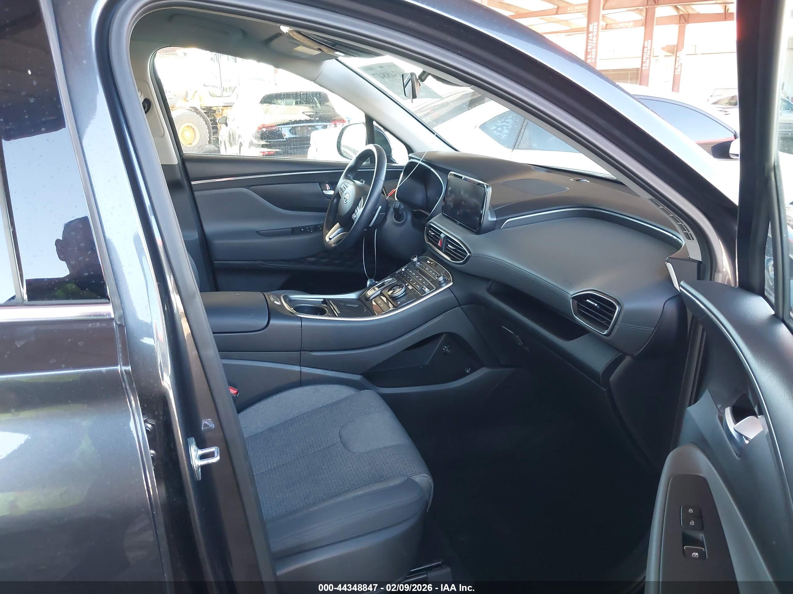 HYUNDAI SANTA image 5