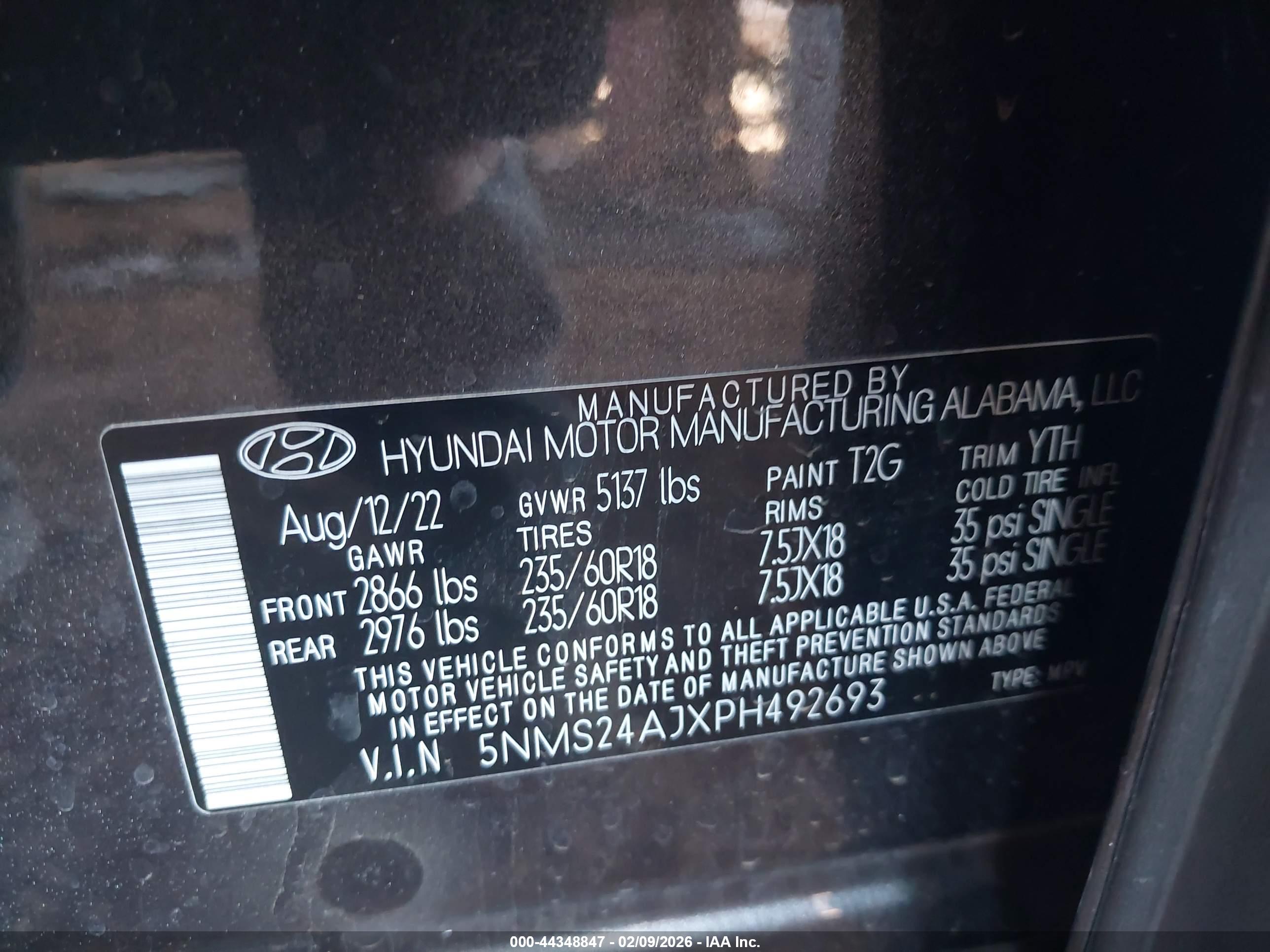 HYUNDAI SANTA image 9