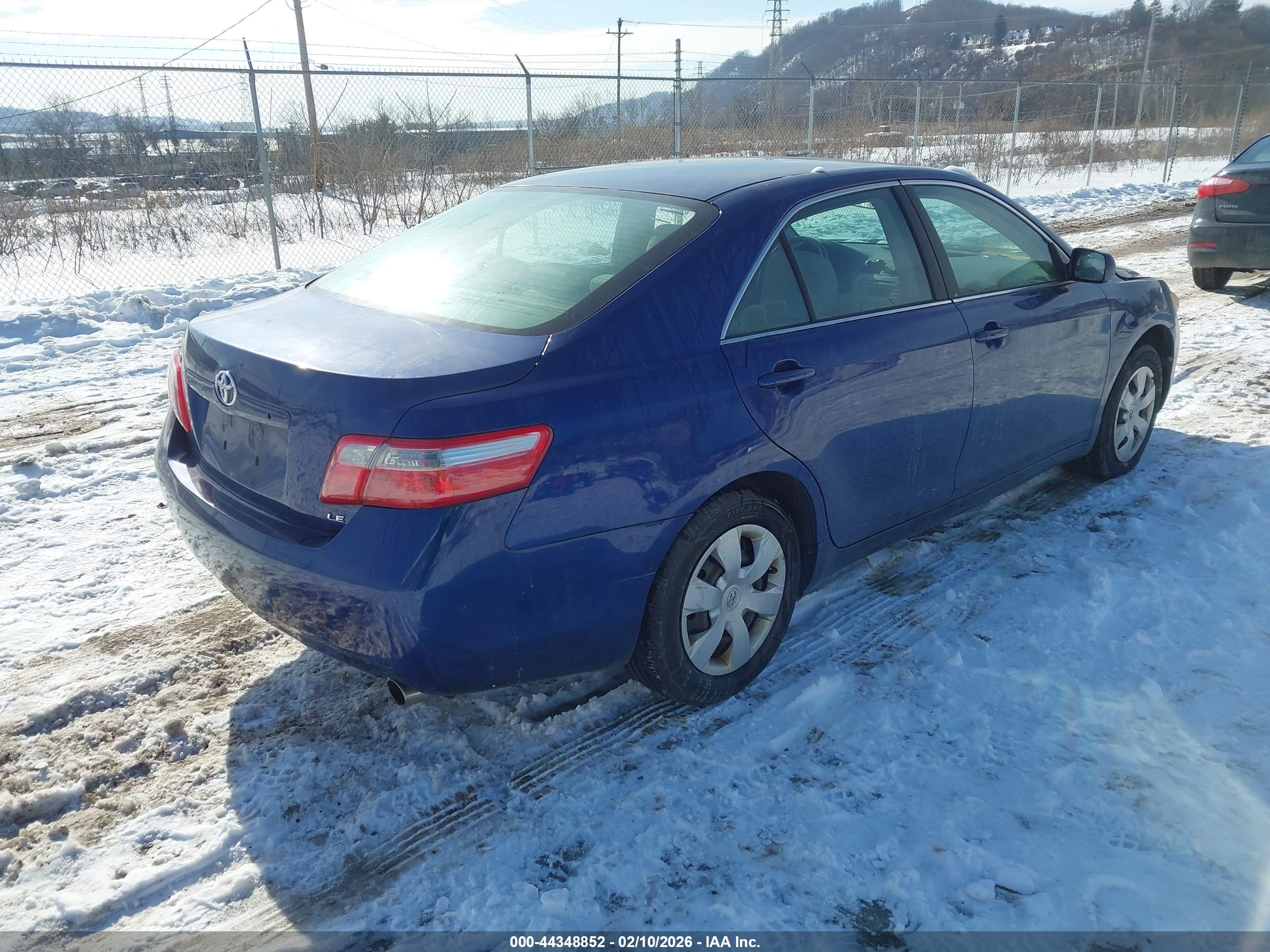 TOYOTA CAMRY image 4