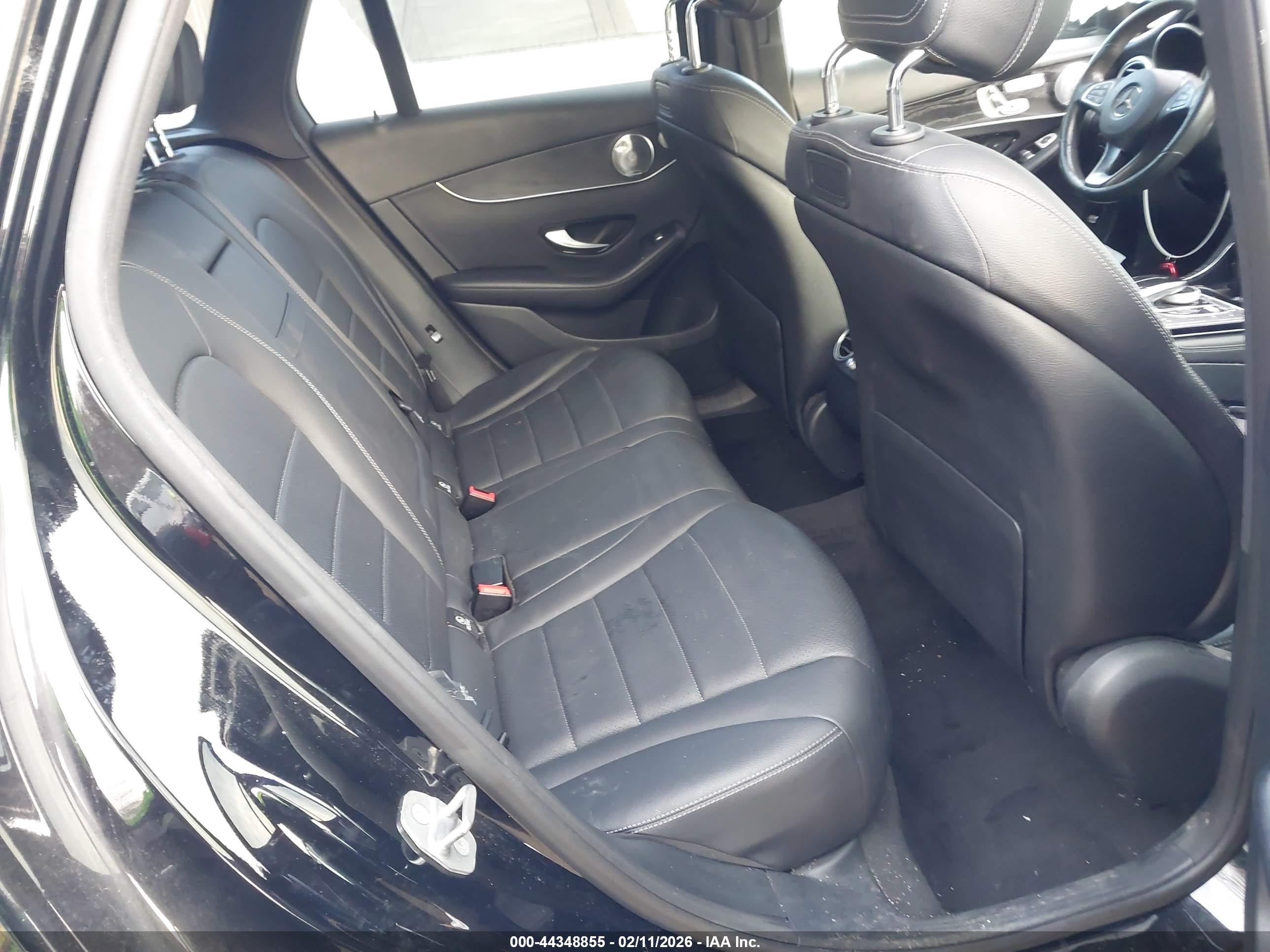 MERCEDES-BENZ GLC image 8