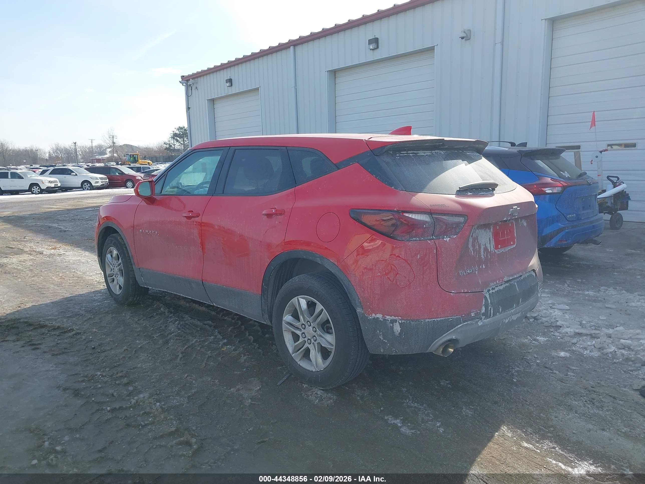 CHEVROLET BLAZER image 3
