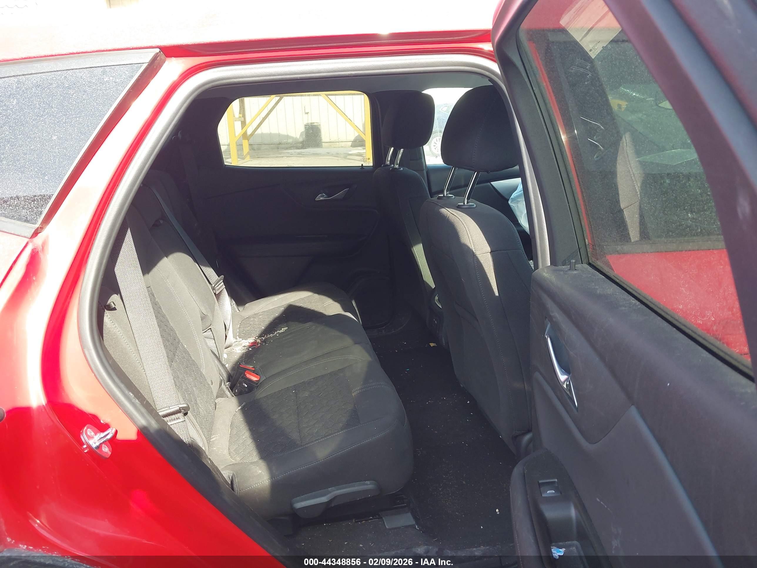 CHEVROLET BLAZER image 8
