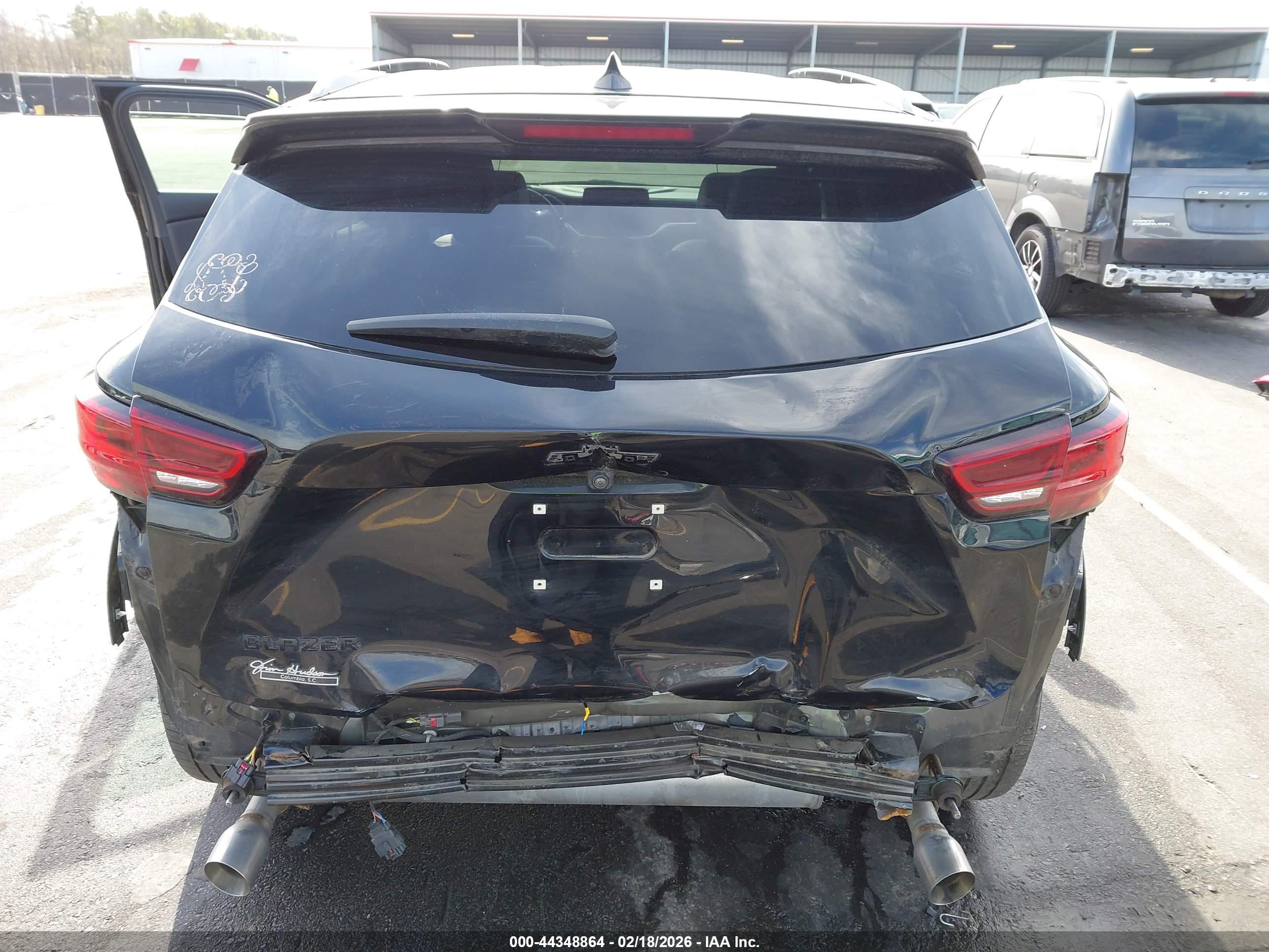 CHEVROLET BLAZER image 6