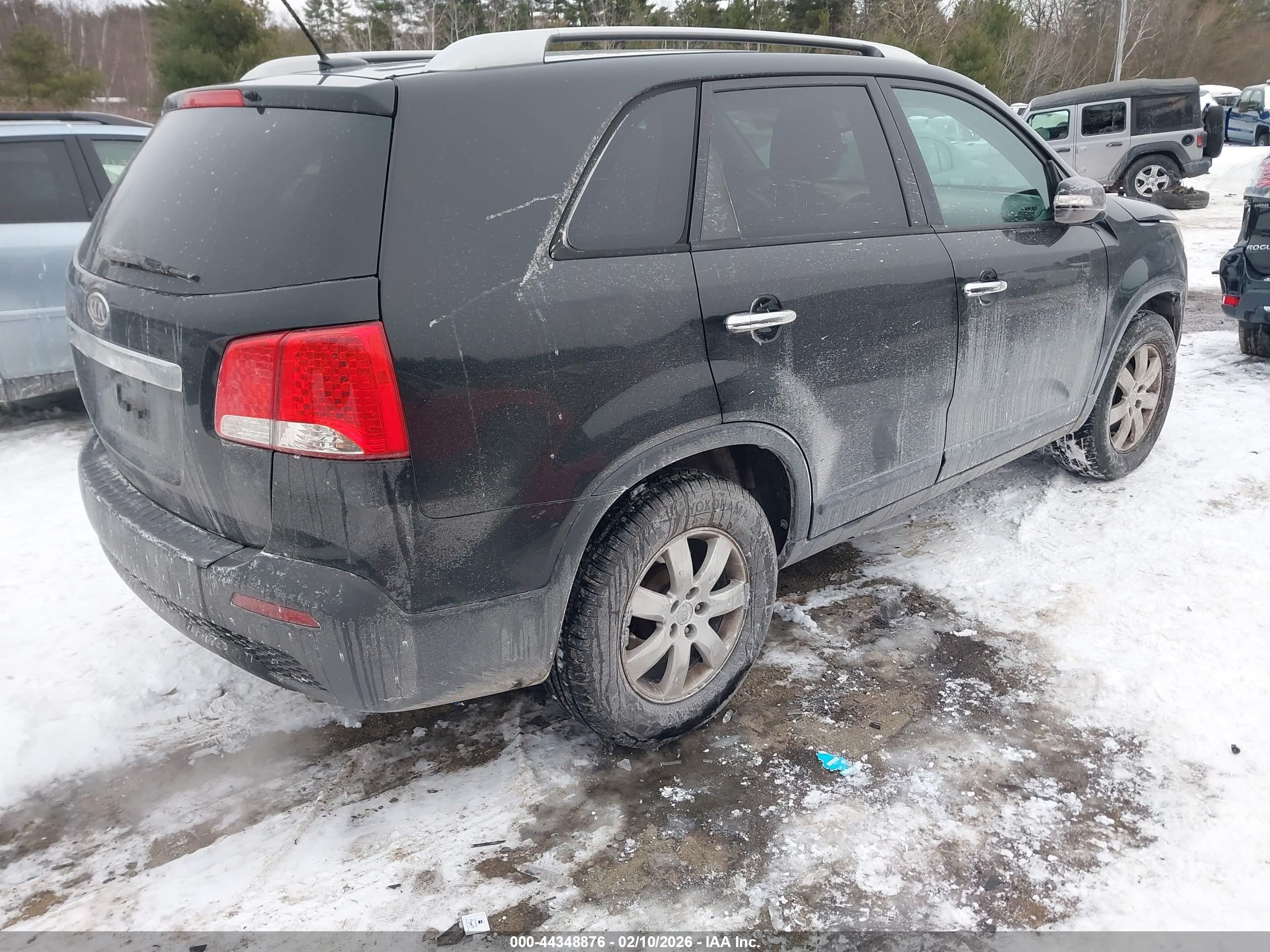 KIA SORENTO image 4