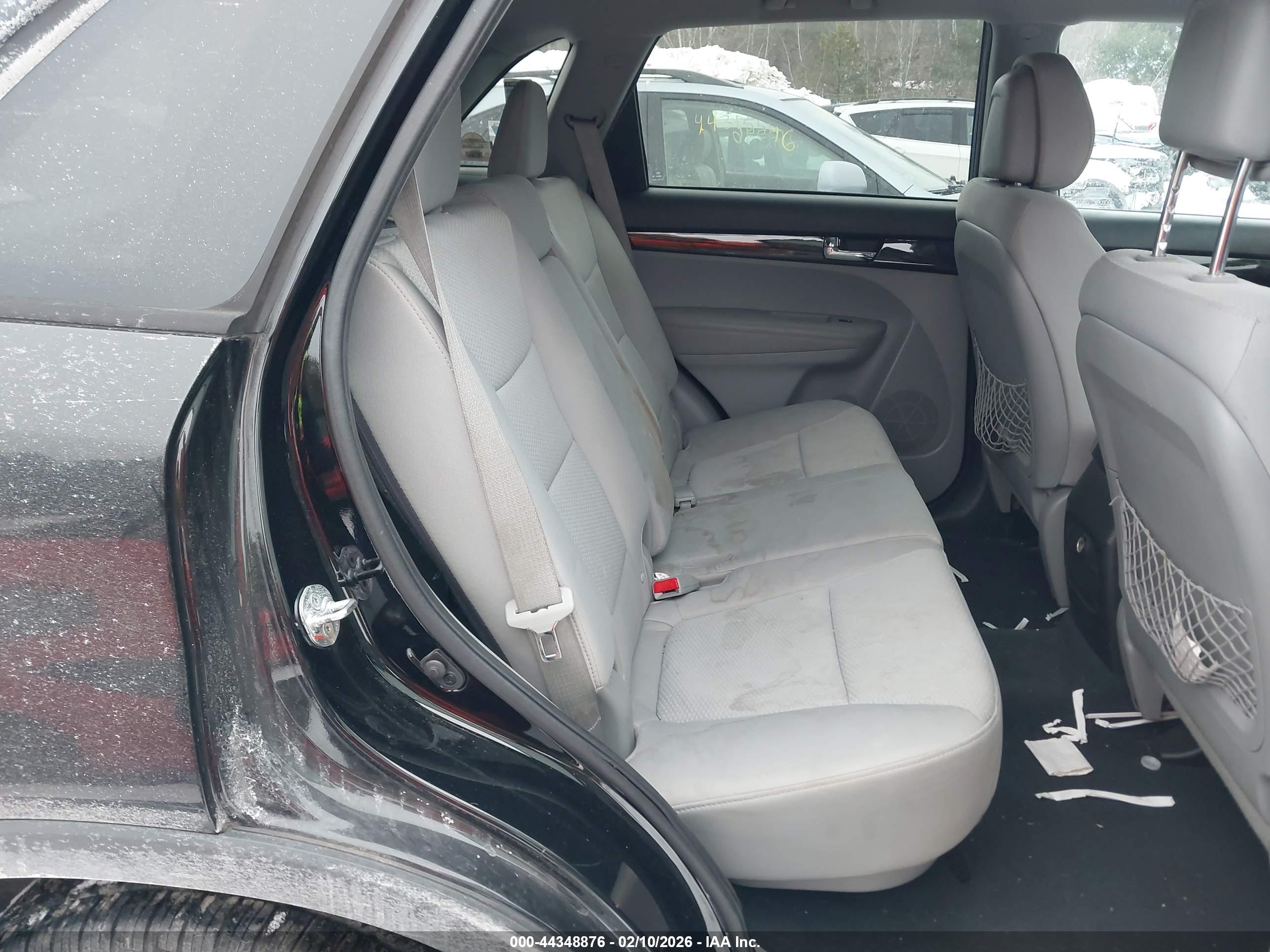 KIA SORENTO image 8