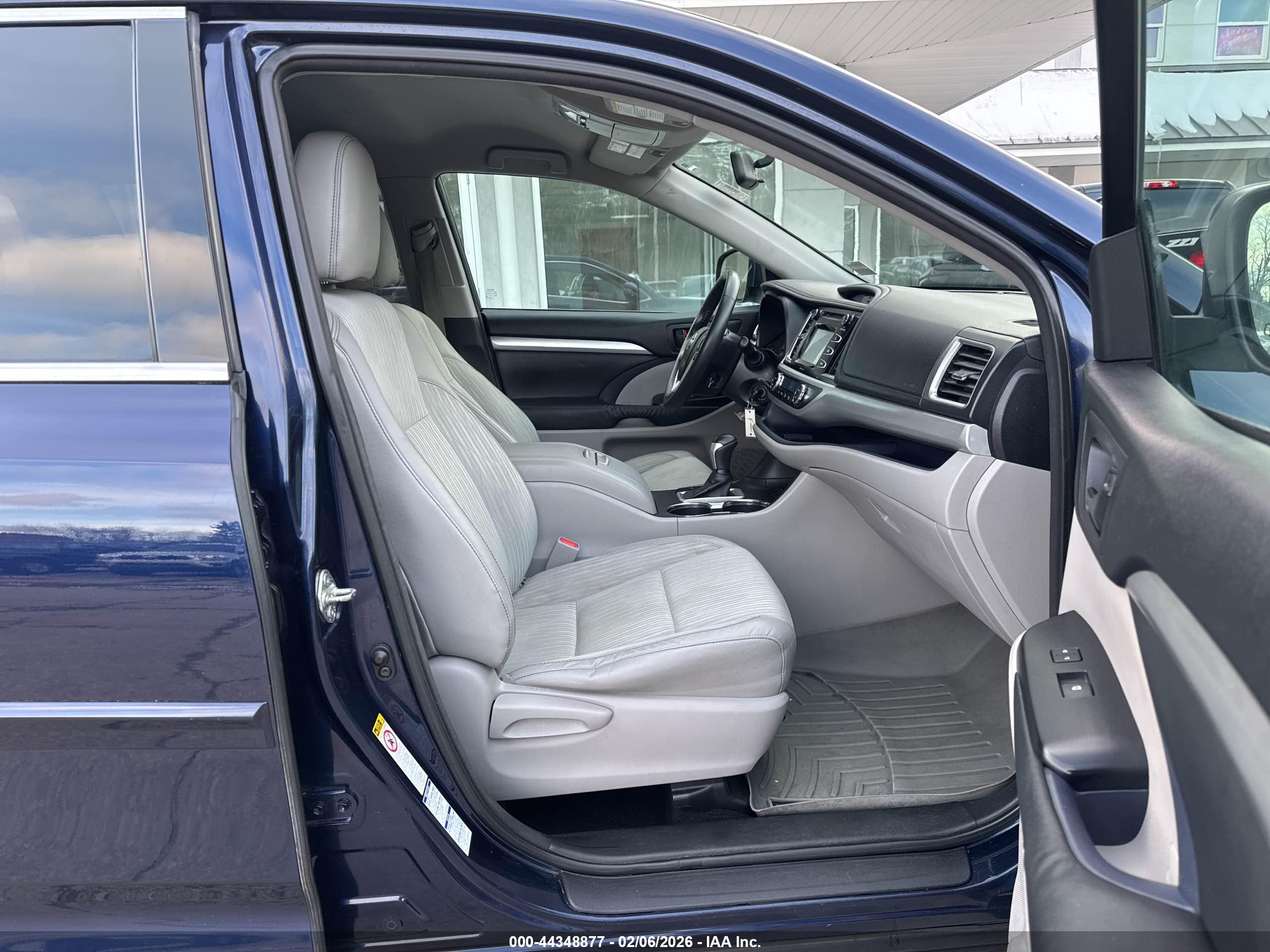 TOYOTA HIGHLANDER image 5