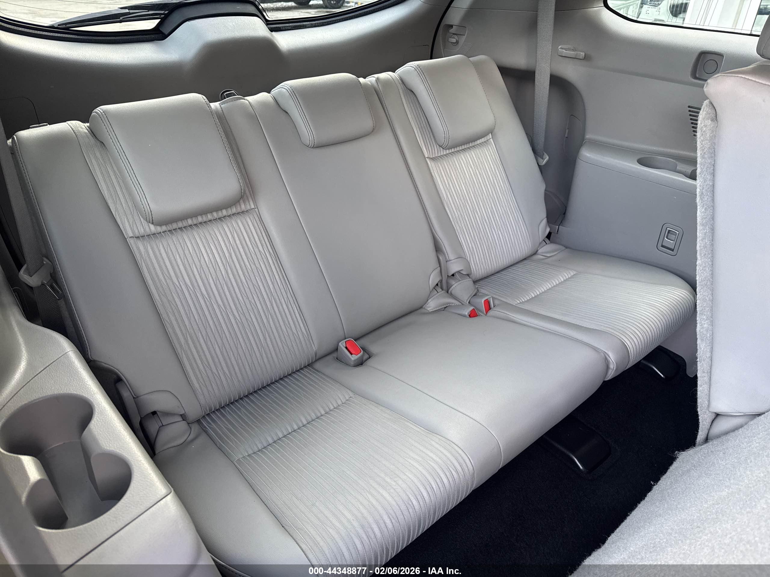 TOYOTA HIGHLANDER image 6