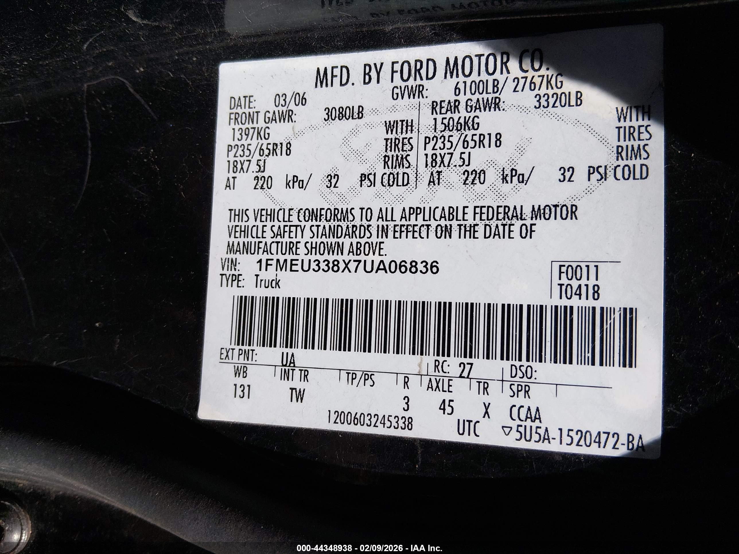 FORD EXPLORER image 9