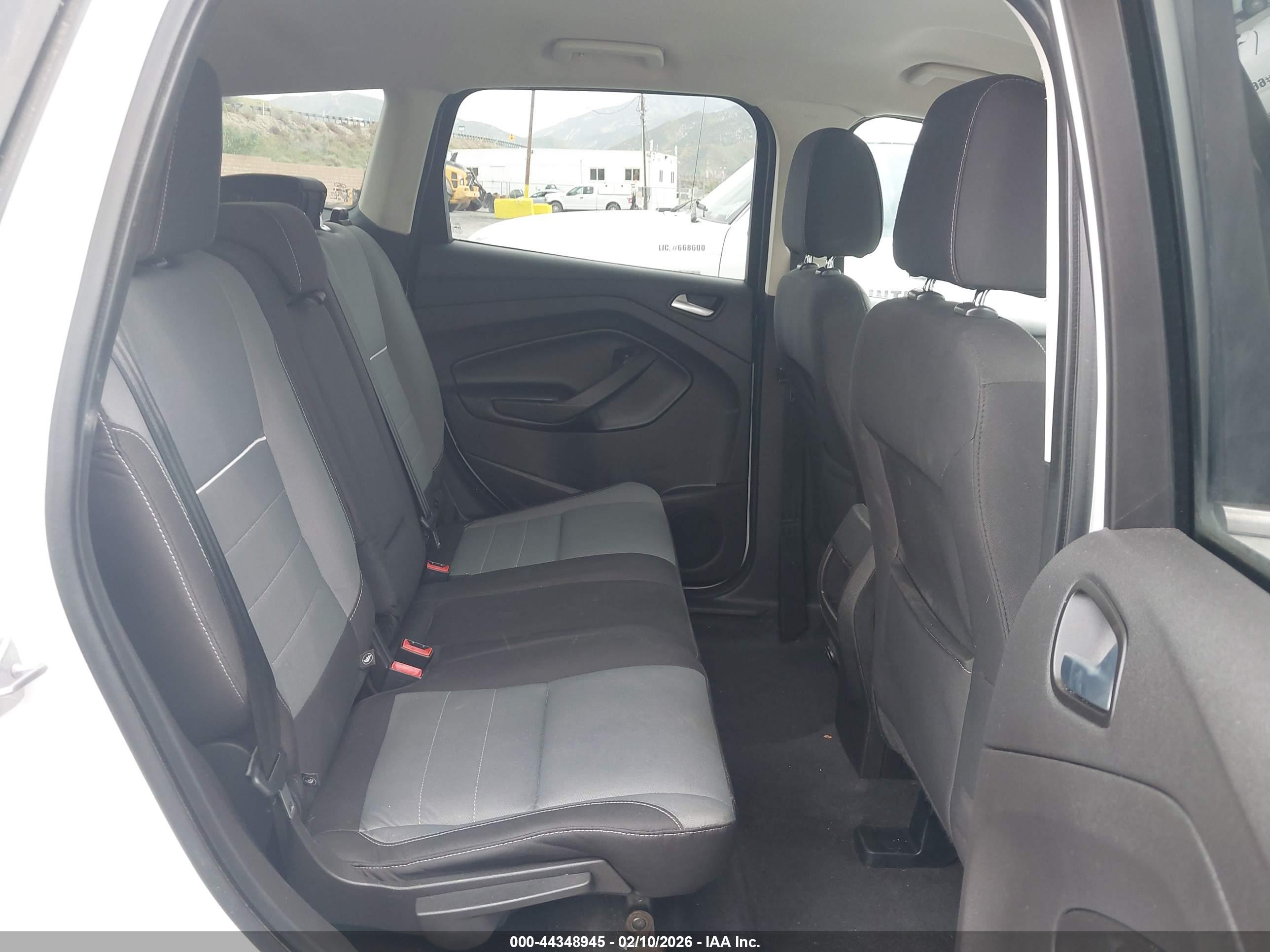FORD ESCAPE image 8