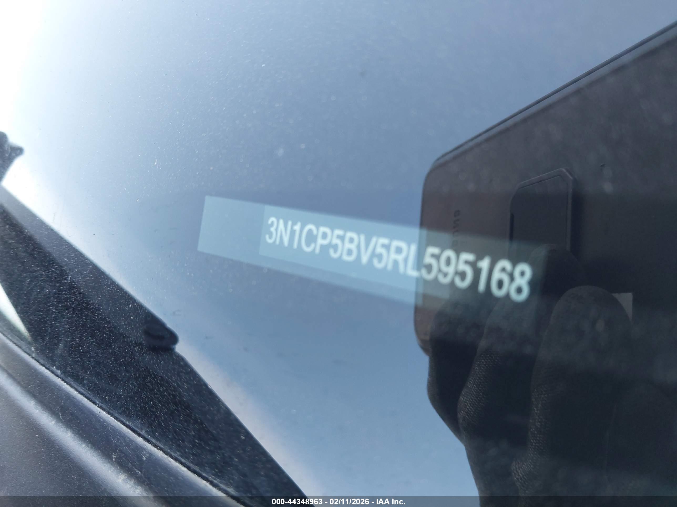 NISSAN KICKS image 9
