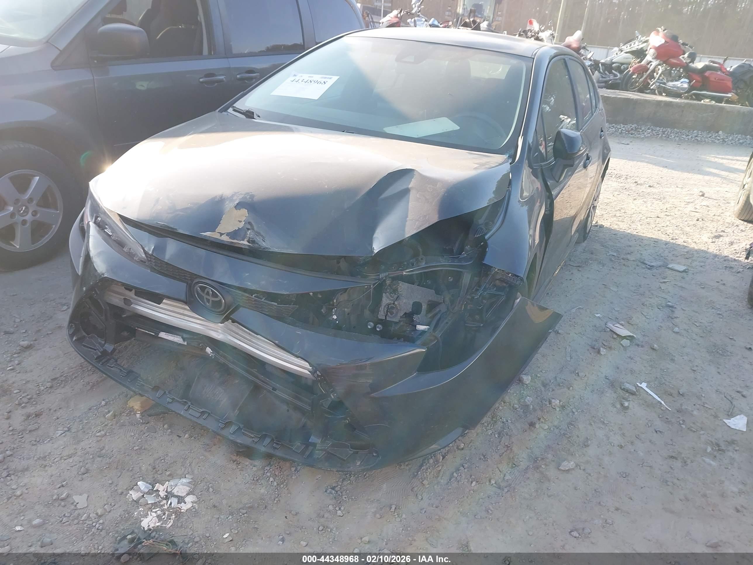 TOYOTA COROLLA image 2