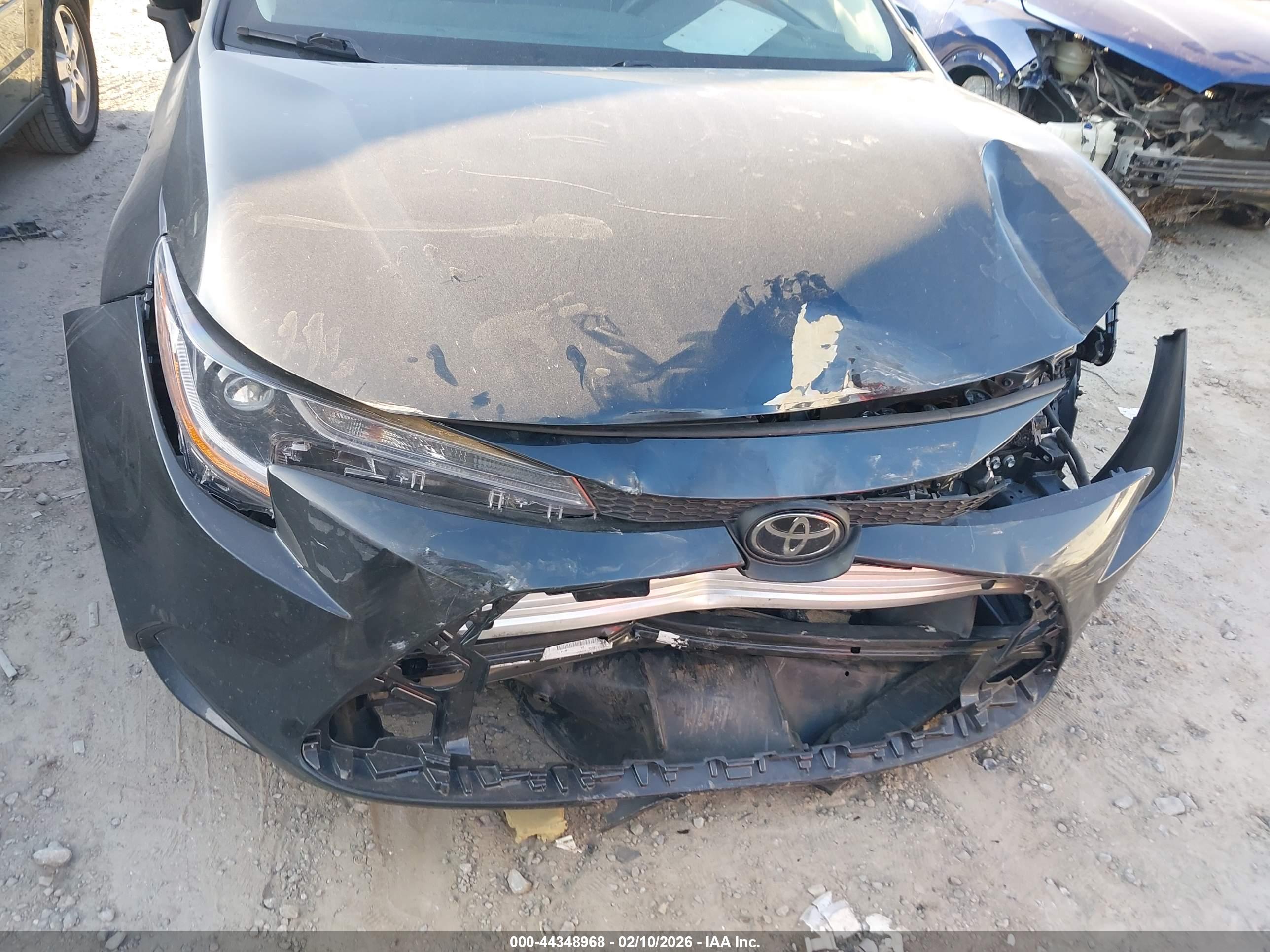 TOYOTA COROLLA image 6