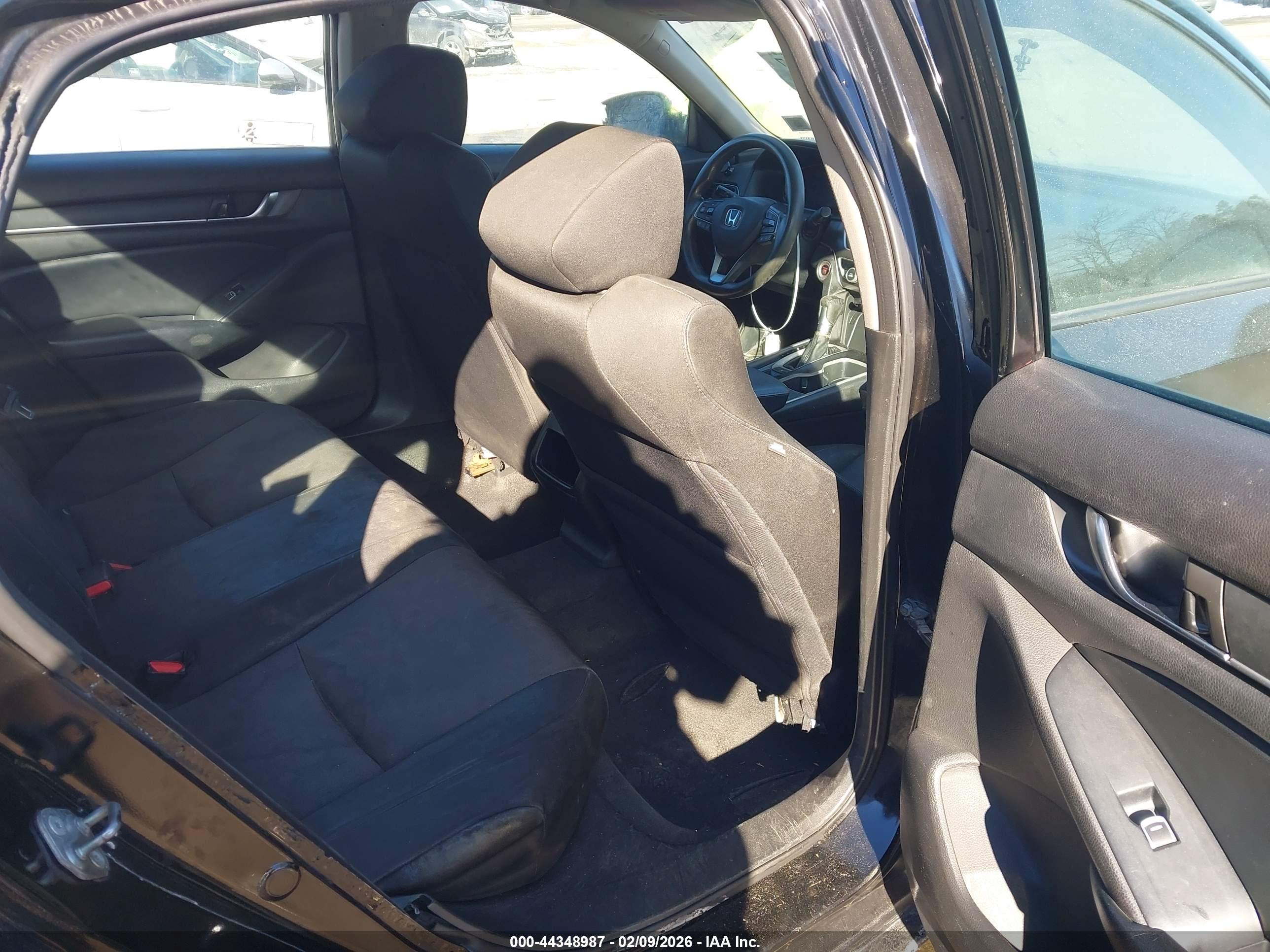 HONDA ACCORD image 8