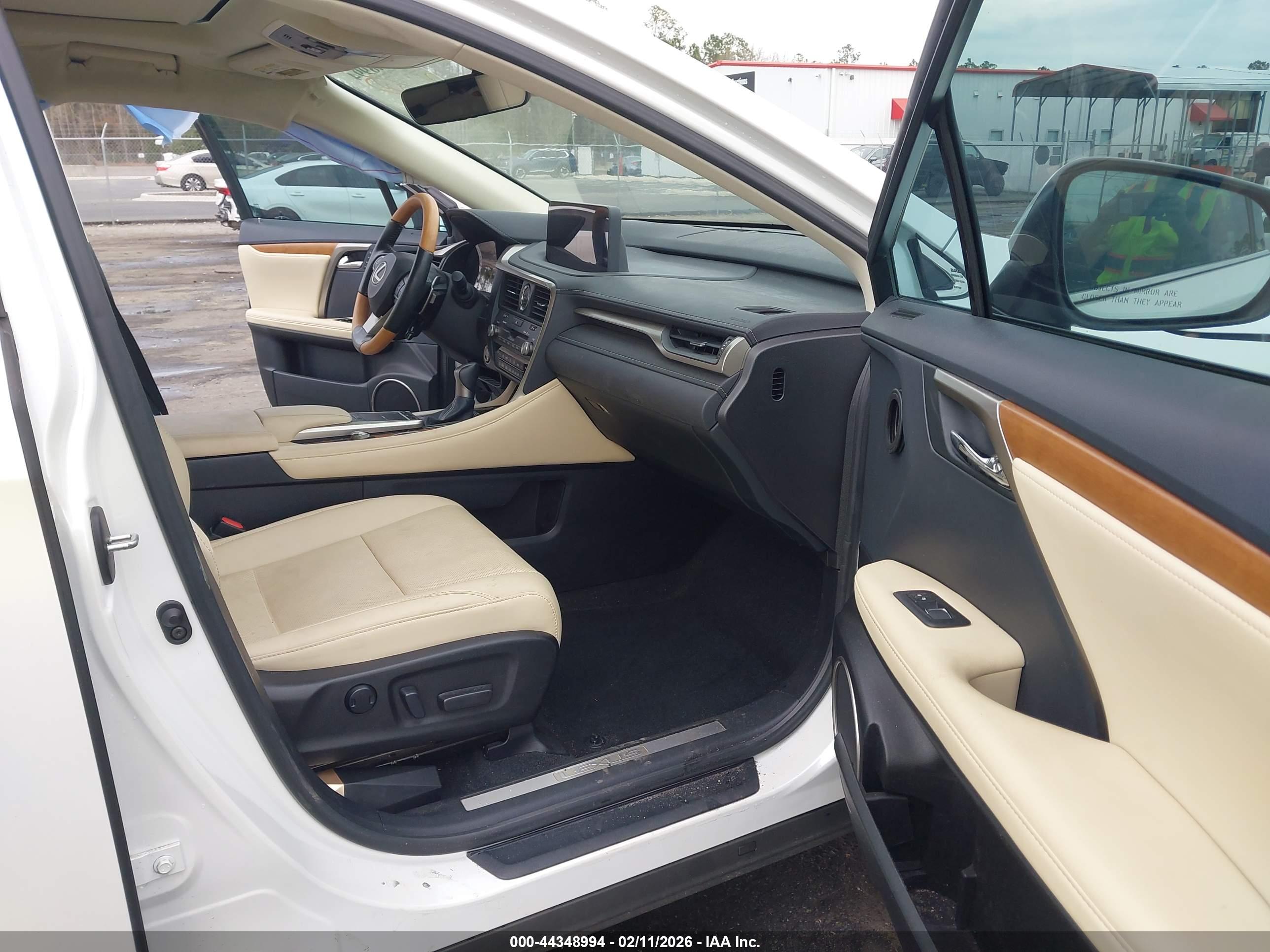 LEXUS RX image 5