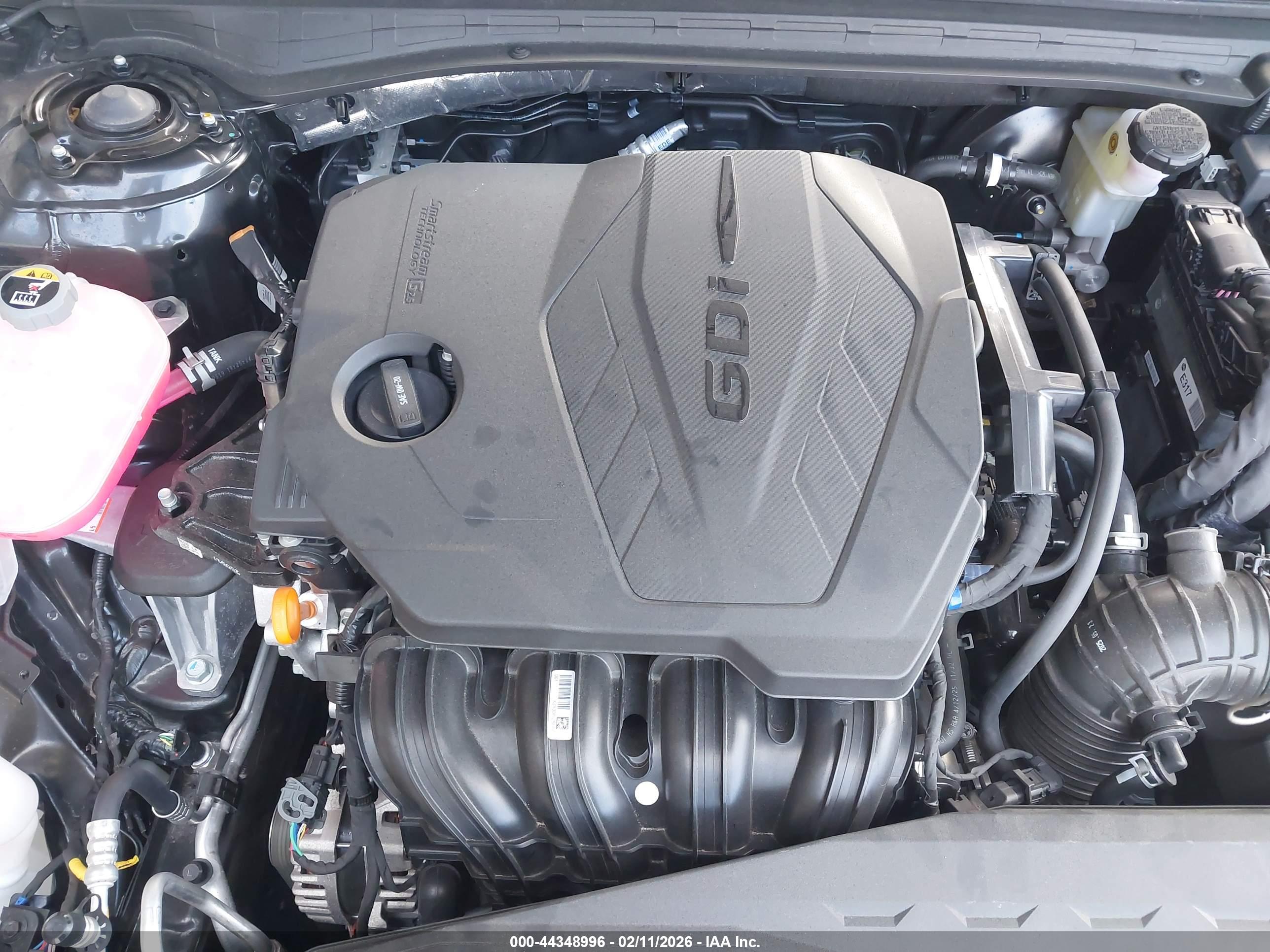KIA K5 image 10