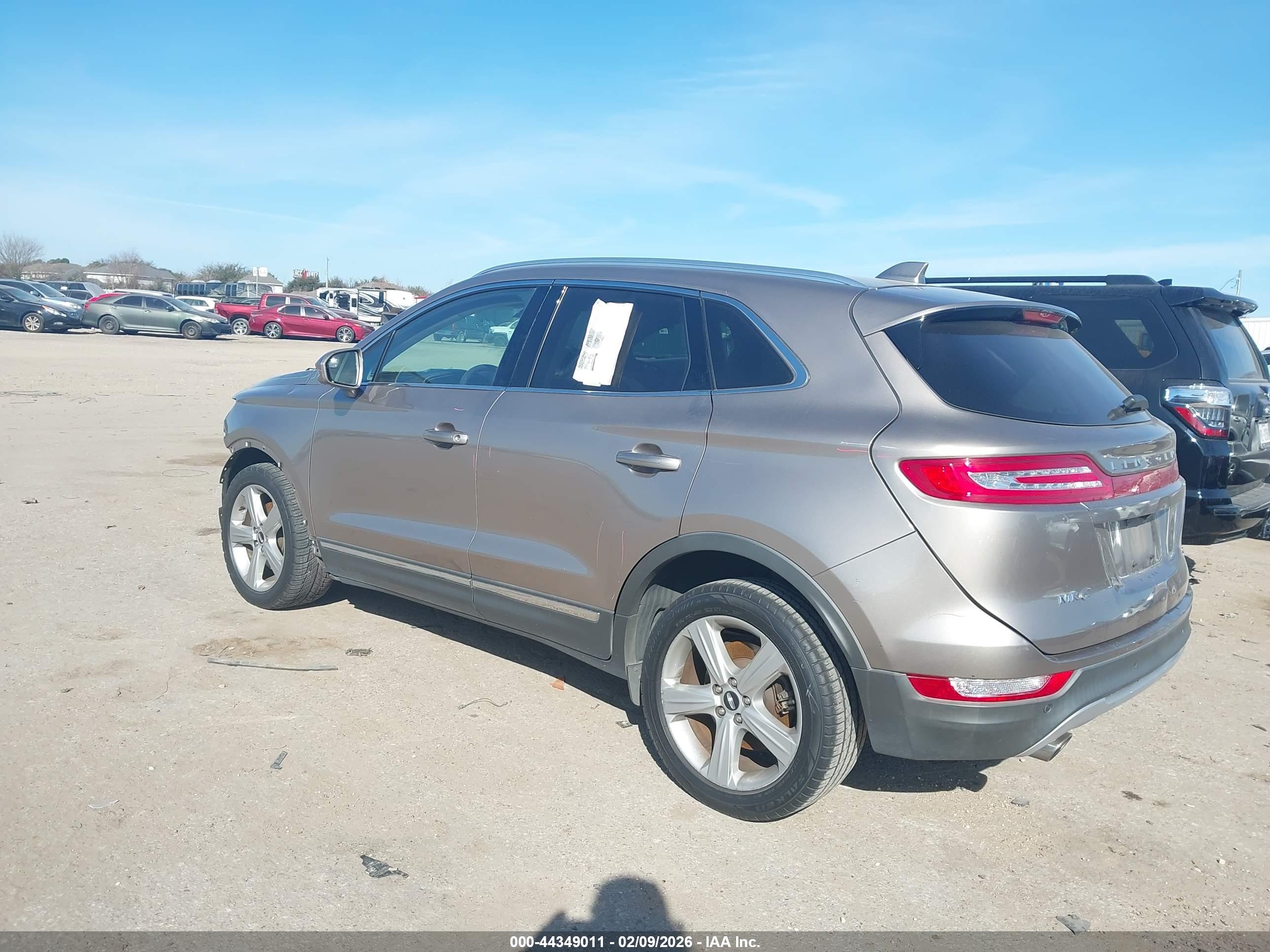LINCOLN MKC image 3