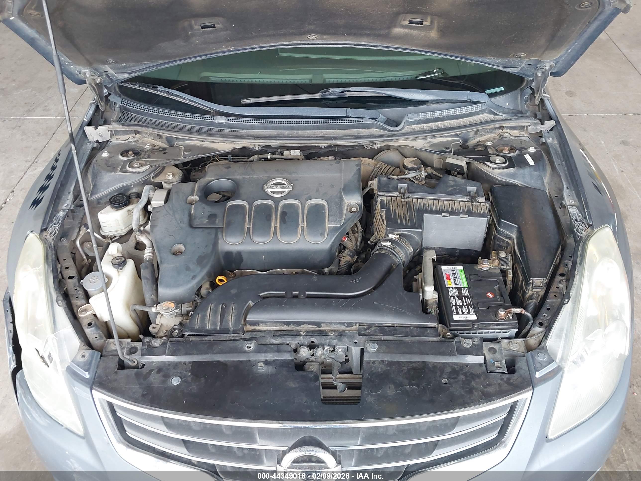 NISSAN ALTIMA image 10