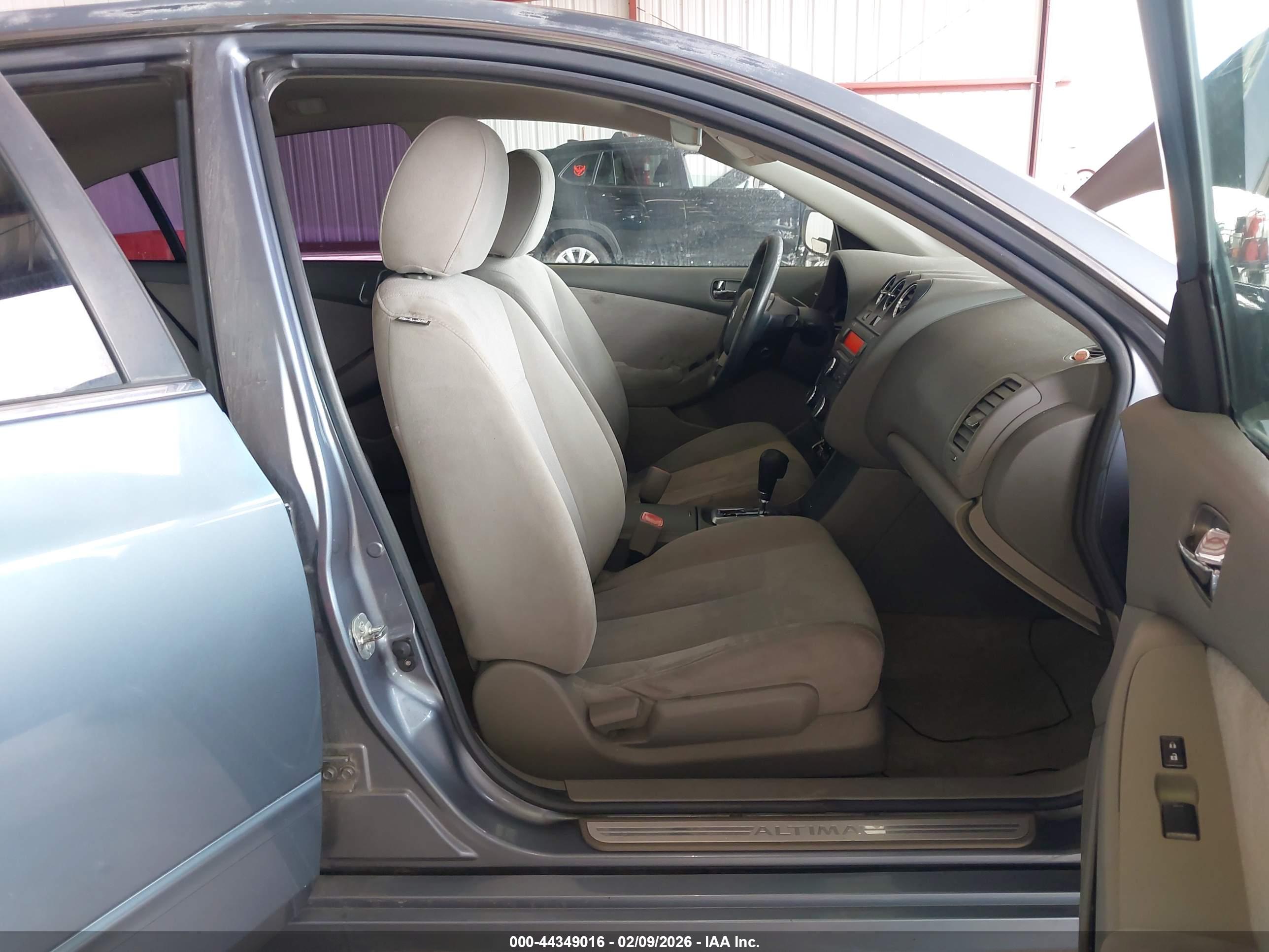 NISSAN ALTIMA image 5