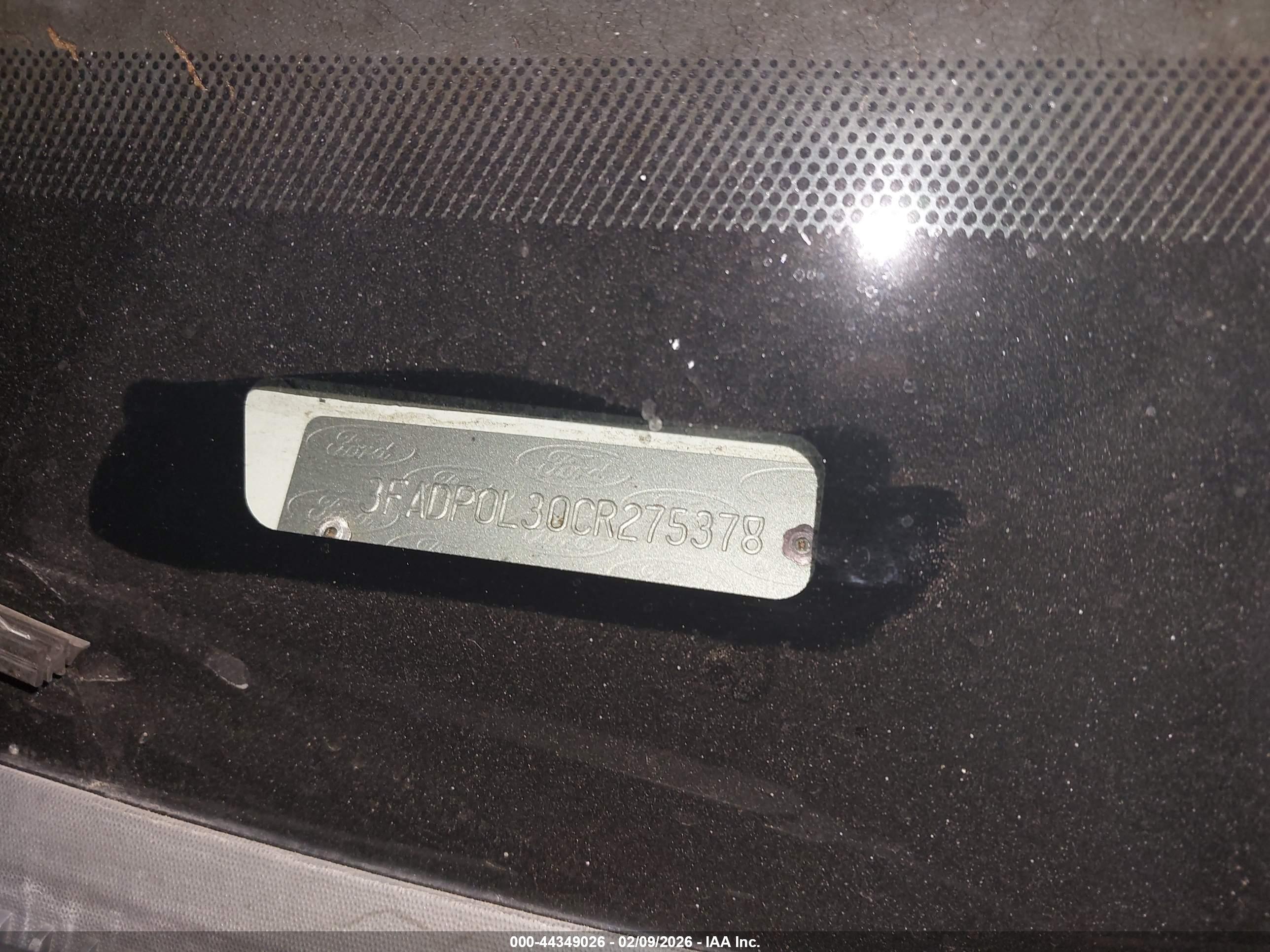 FORD FUSION image 9