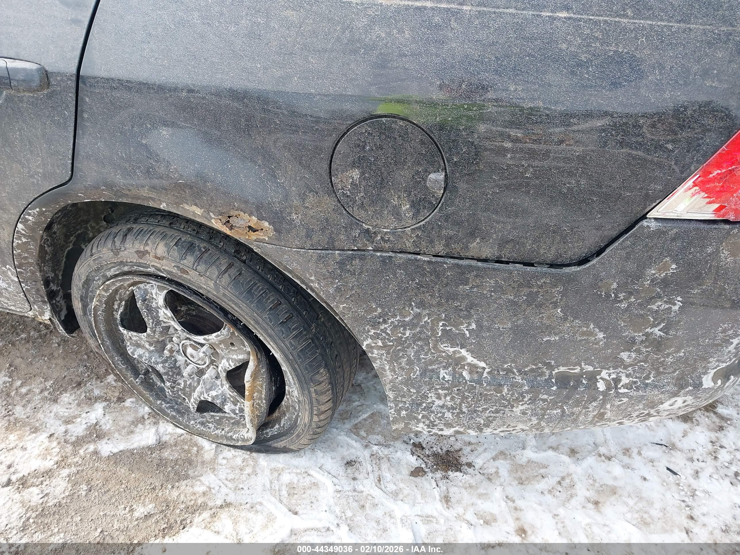 FORD FUSION image 6